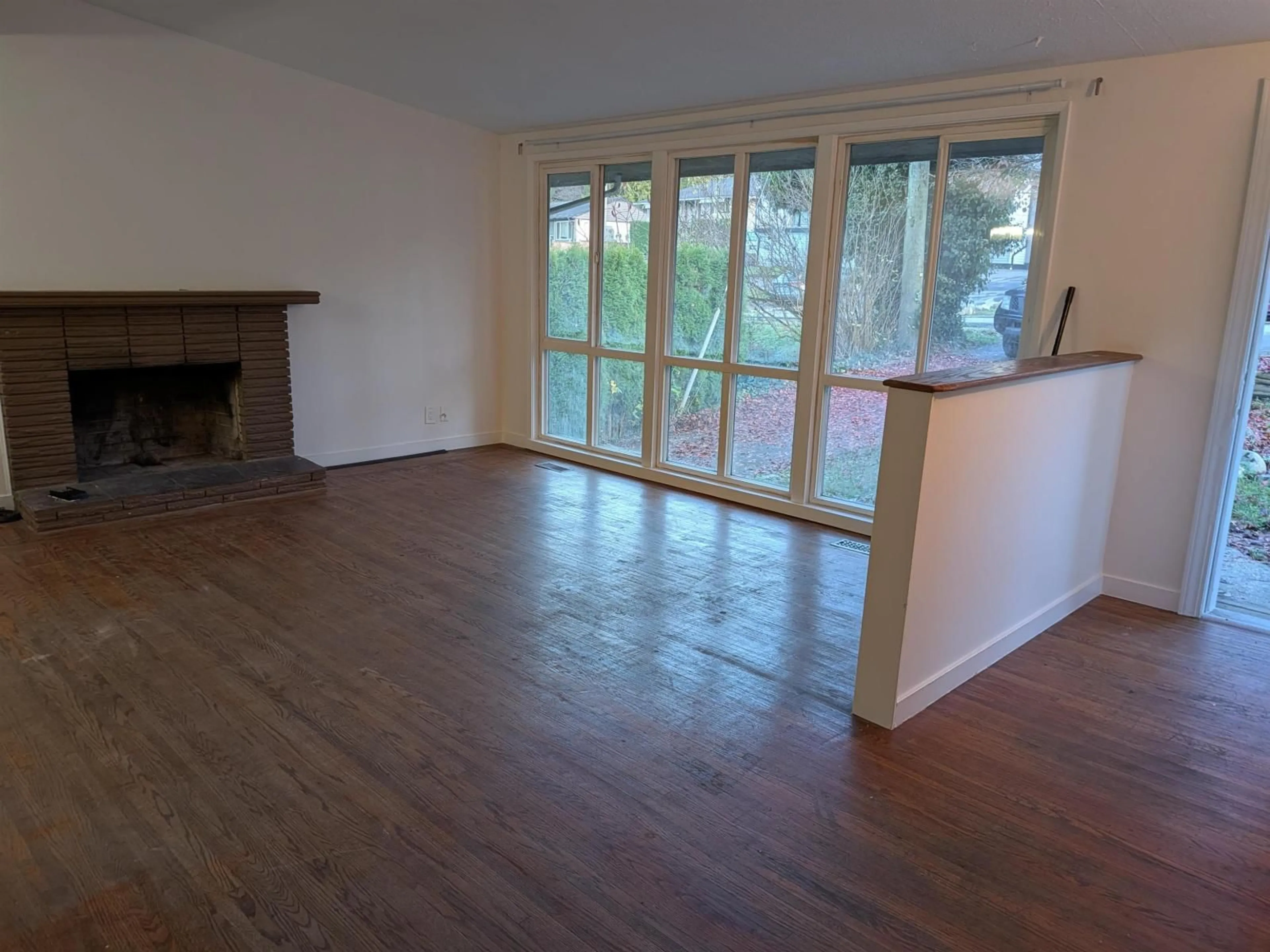 A pic of a room for 11331 LOUGHREN DRIVE, Surrey British Columbia V3R4Z3