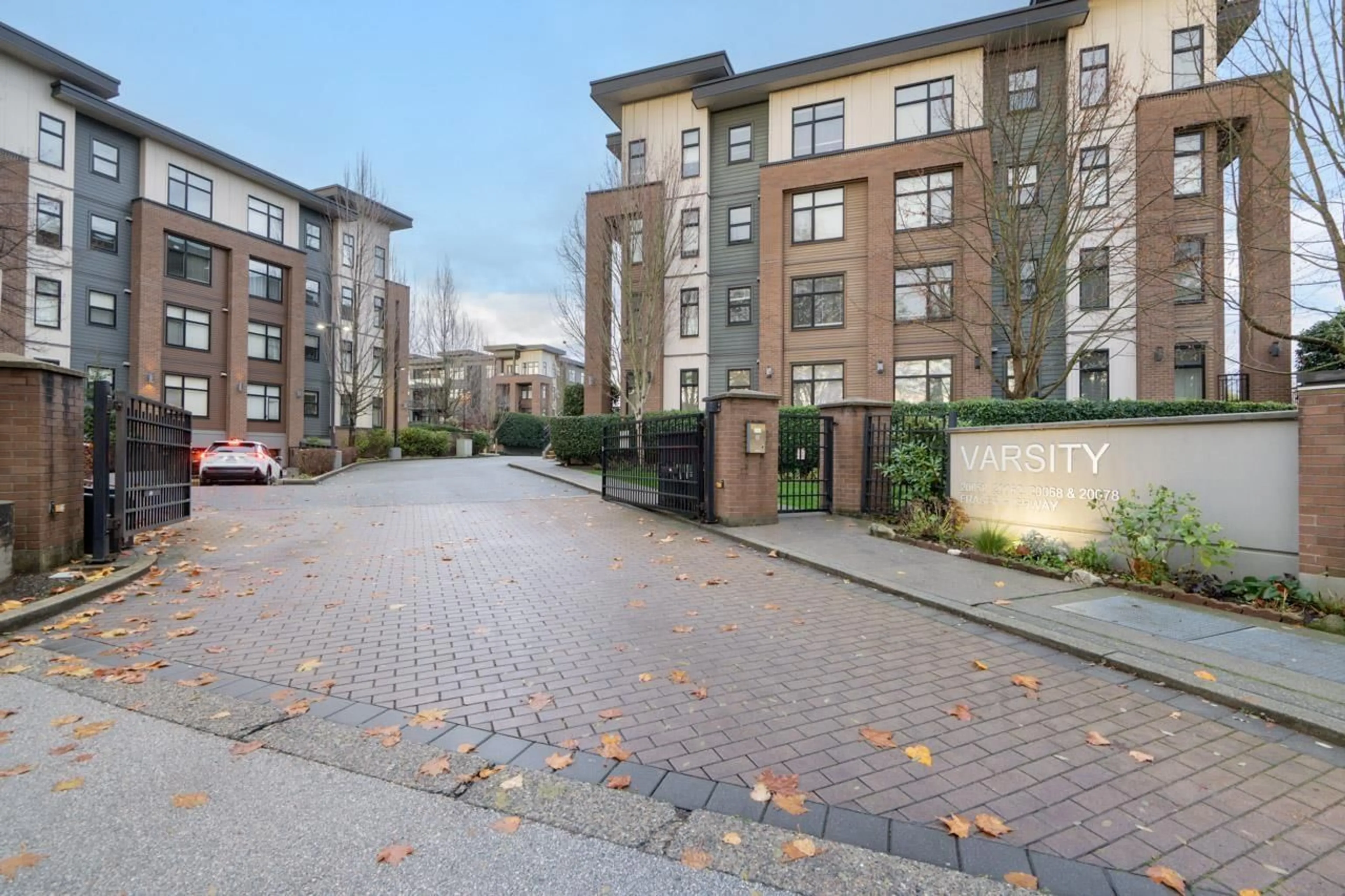 Patio, street for 114 - 20068 FRASER, Langley British Columbia V3A0H2