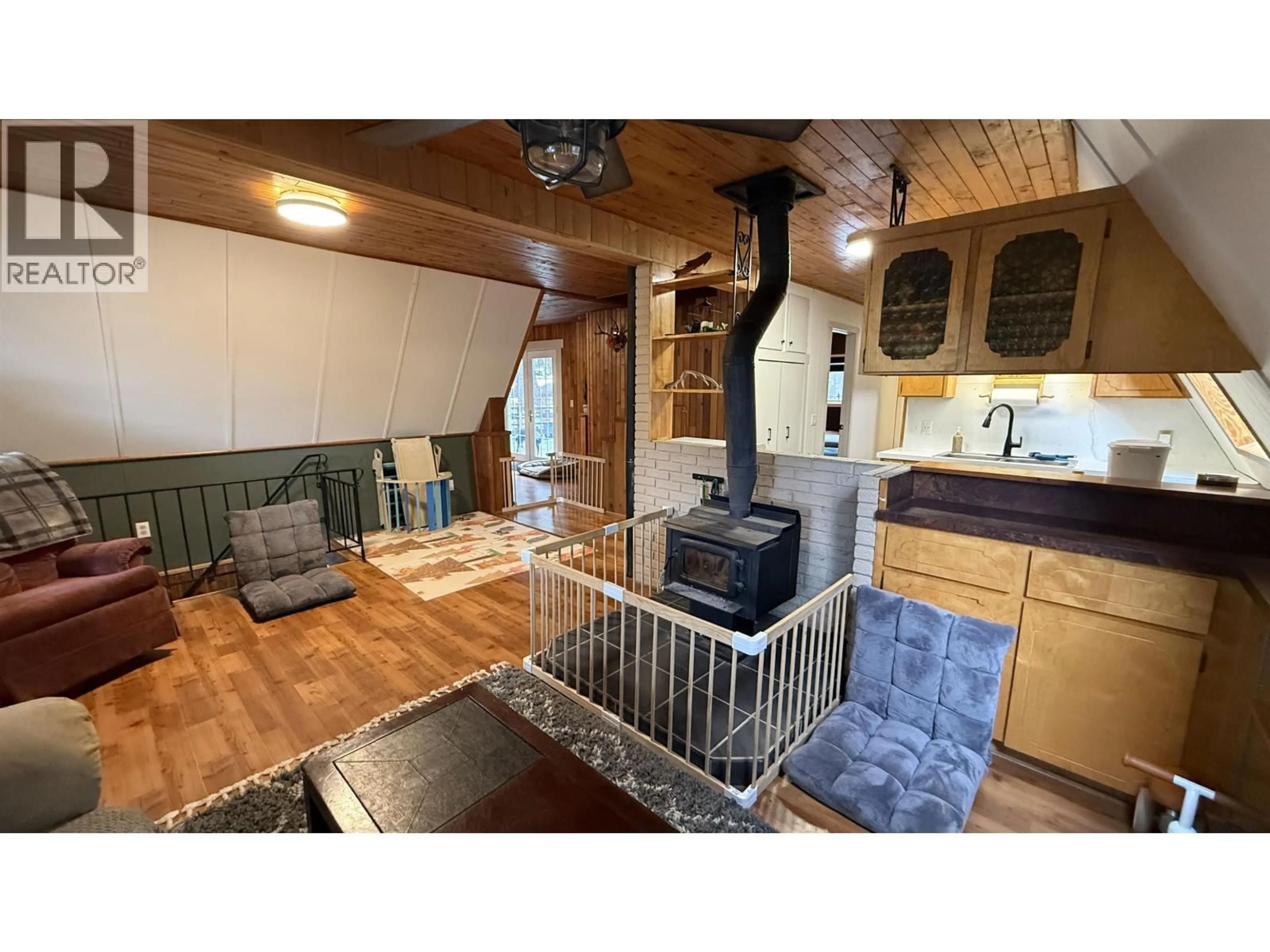 Unknown for 6322 MULLIGAN DRIVE, Horse Lake British Columbia V0K2E3