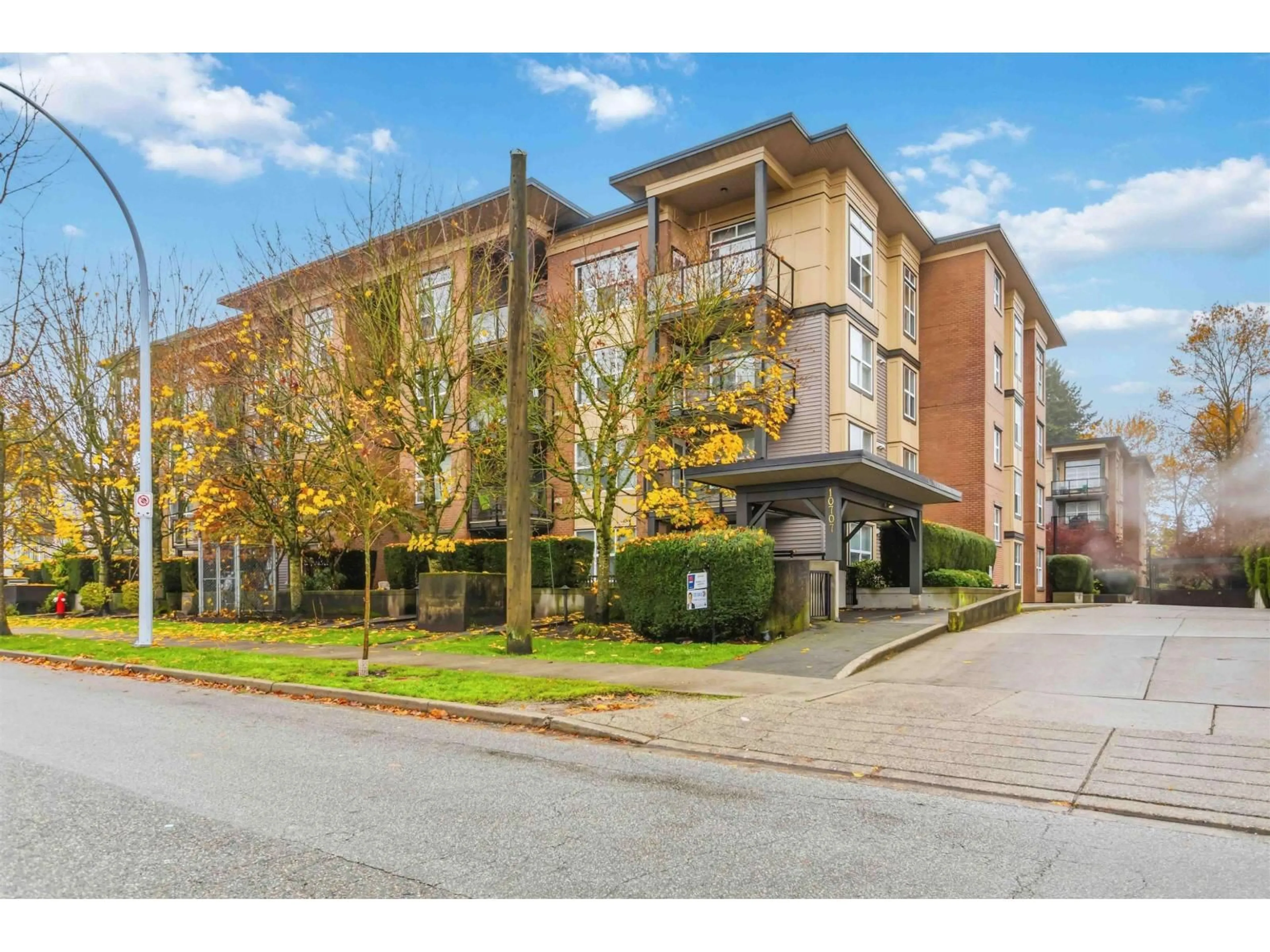 Unknown for 124 - 10707 139, Surrey British Columbia V3T0B2