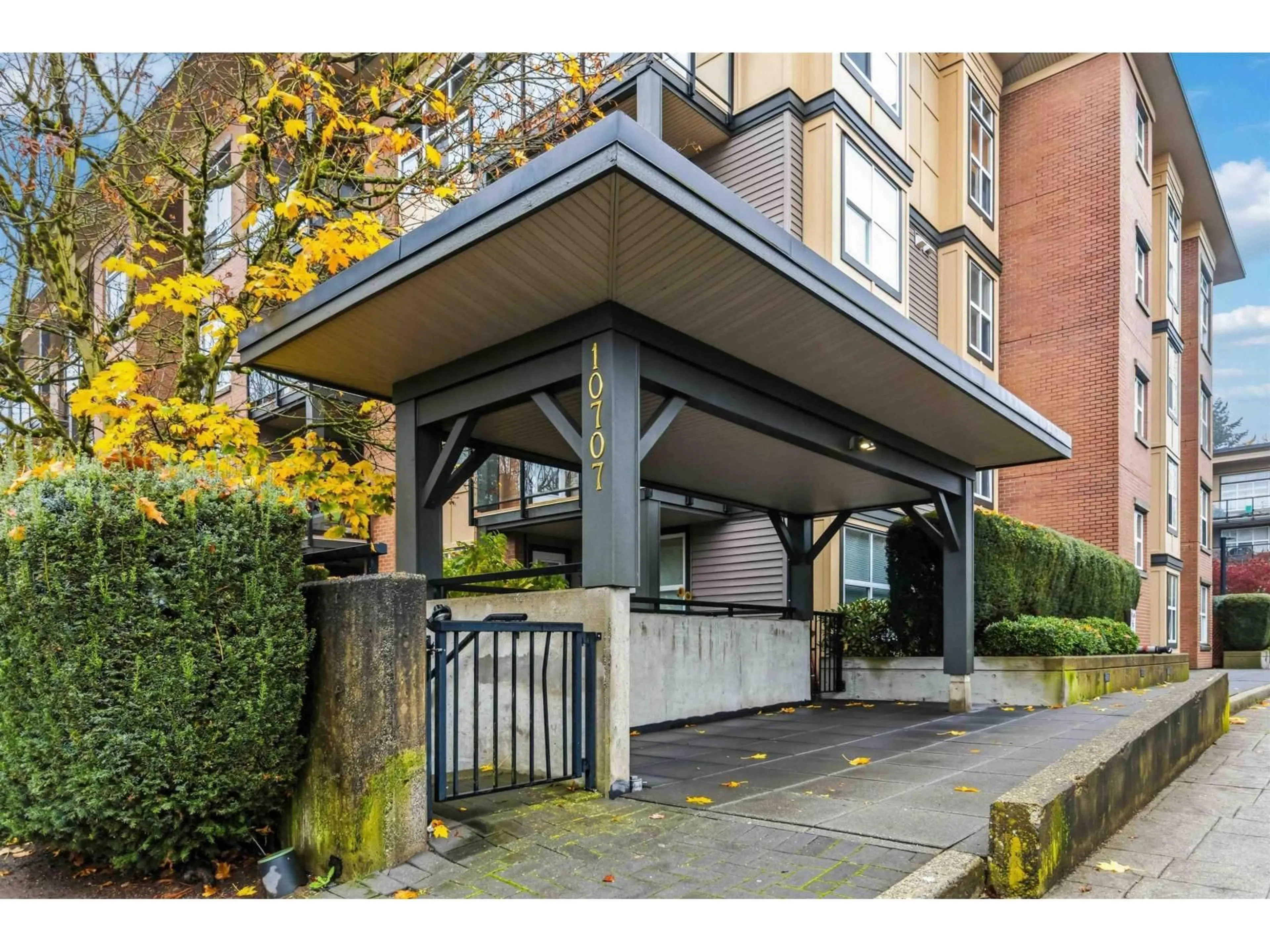 Unknown for 124 - 10707 139, Surrey British Columbia V3T0B2