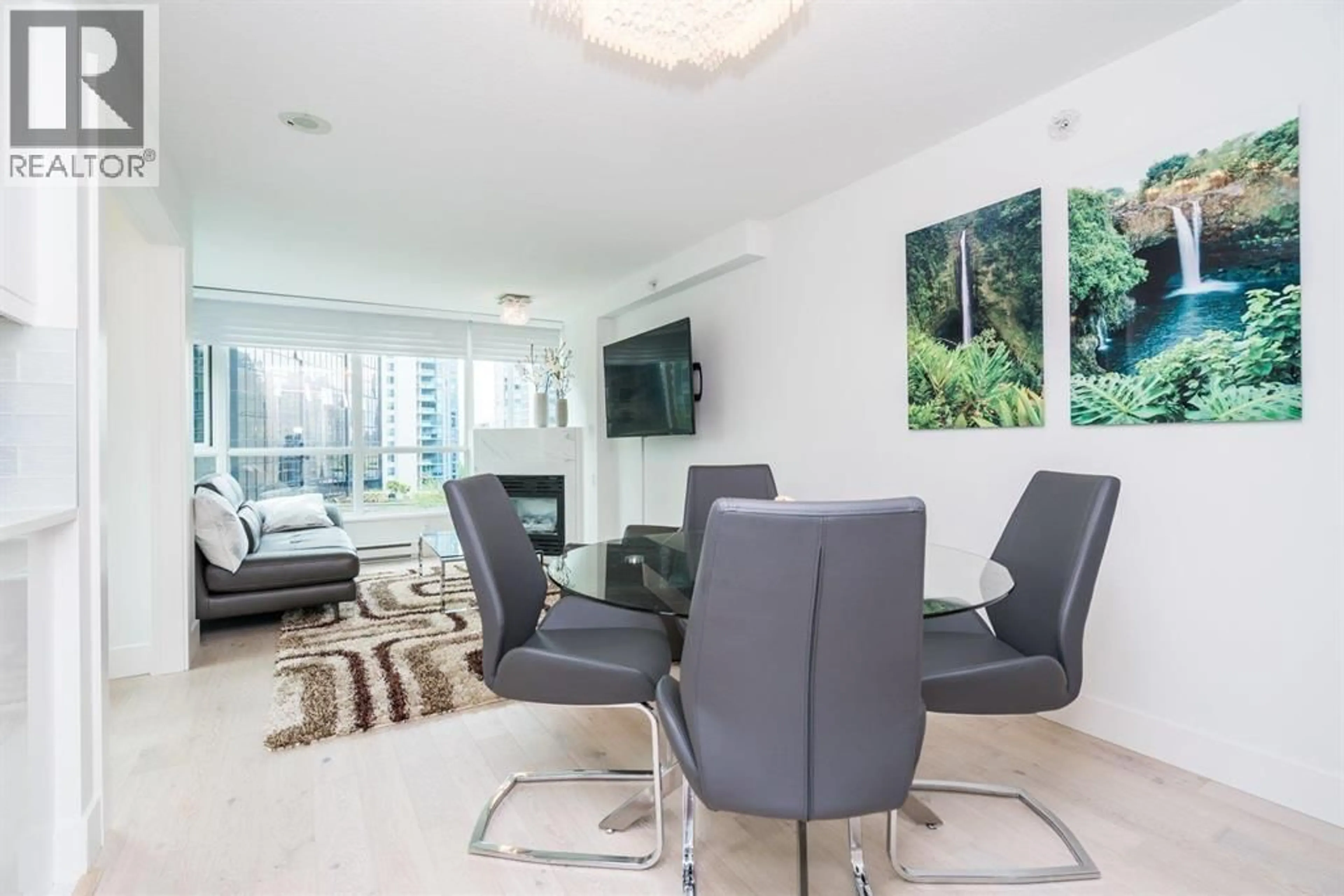 Living room with furniture, unknown for 902 - 1328 PENDER STREET, Vancouver British Columbia V6E4T1