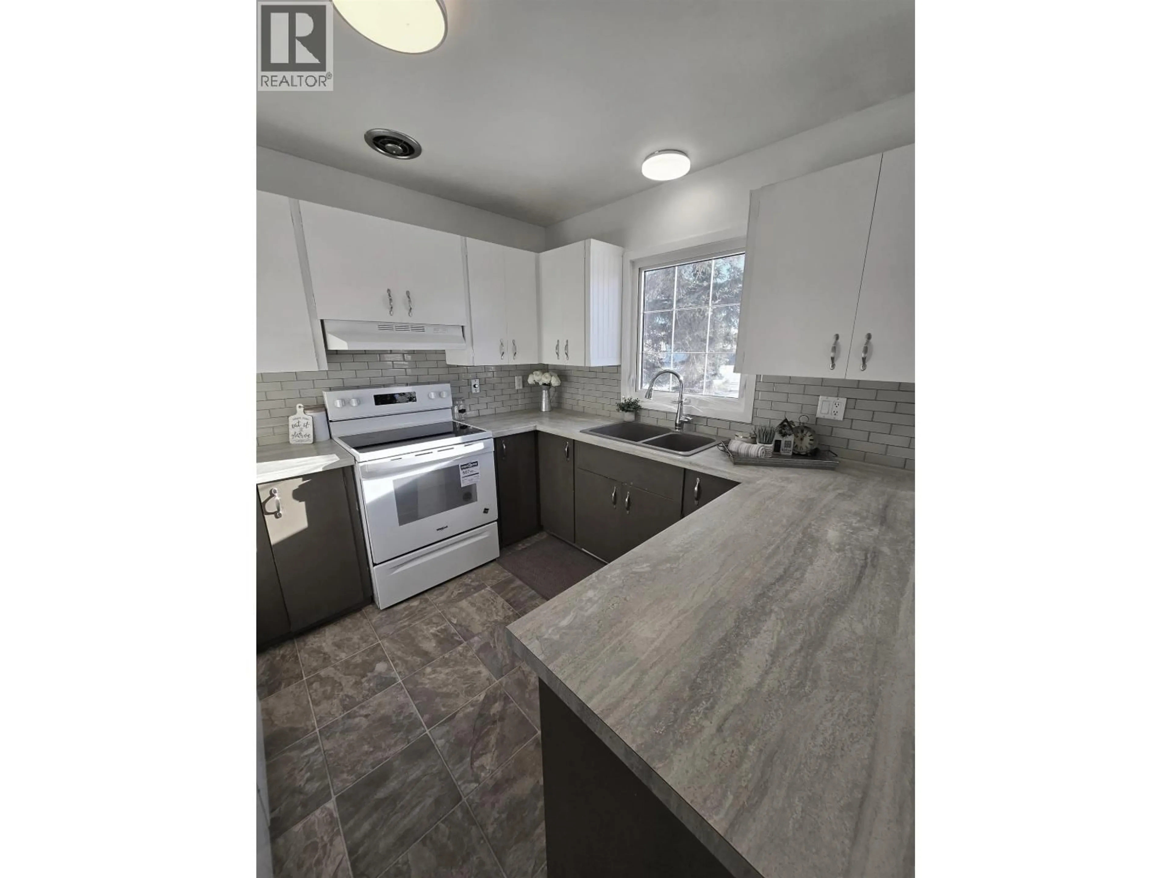 Unknown for 9104 101 AVENUE, Fort St. John British Columbia V1J2A6