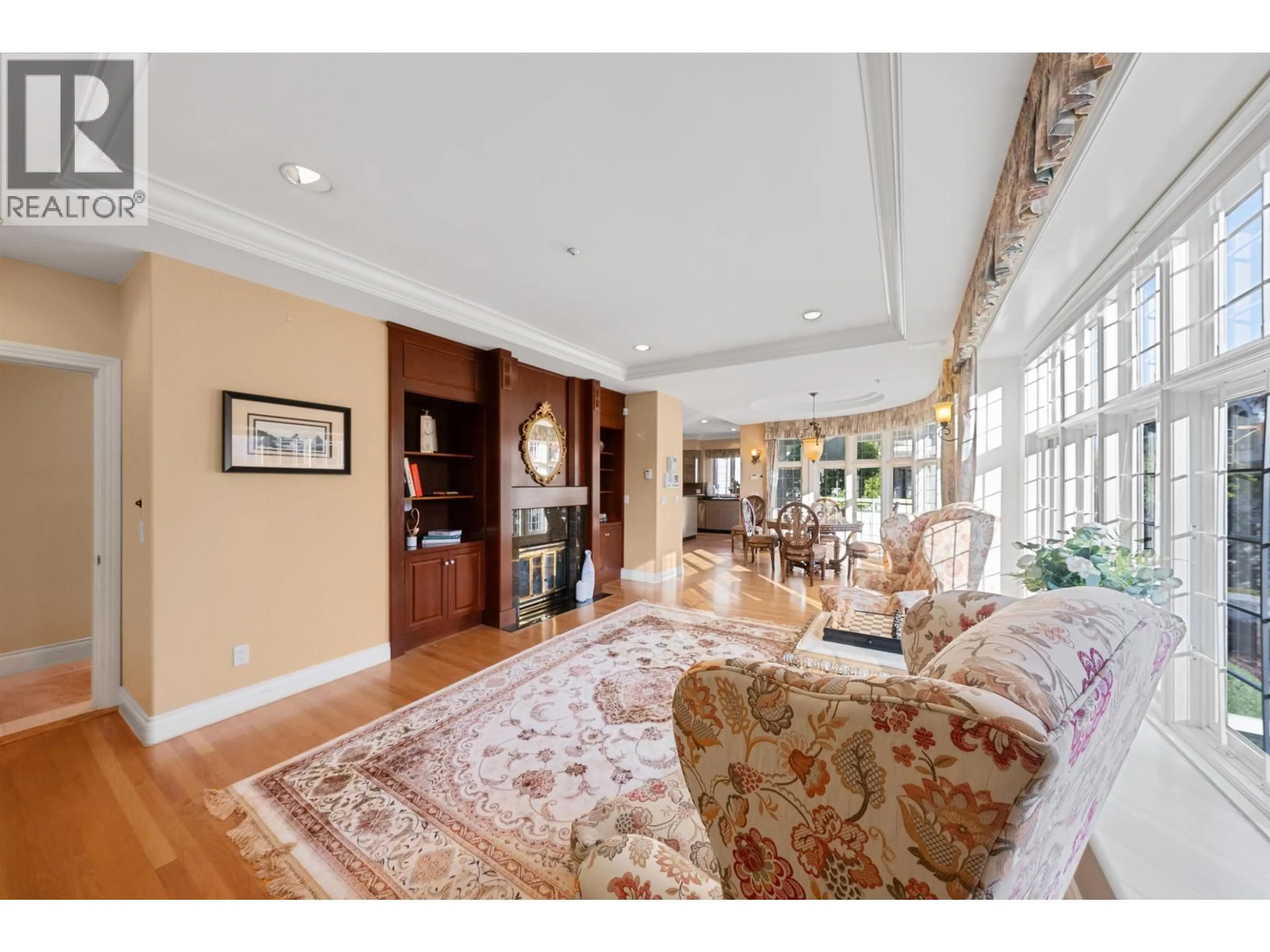 Indoor foyer for 1426 48TH AVENUE, Vancouver British Columbia V6M2P2