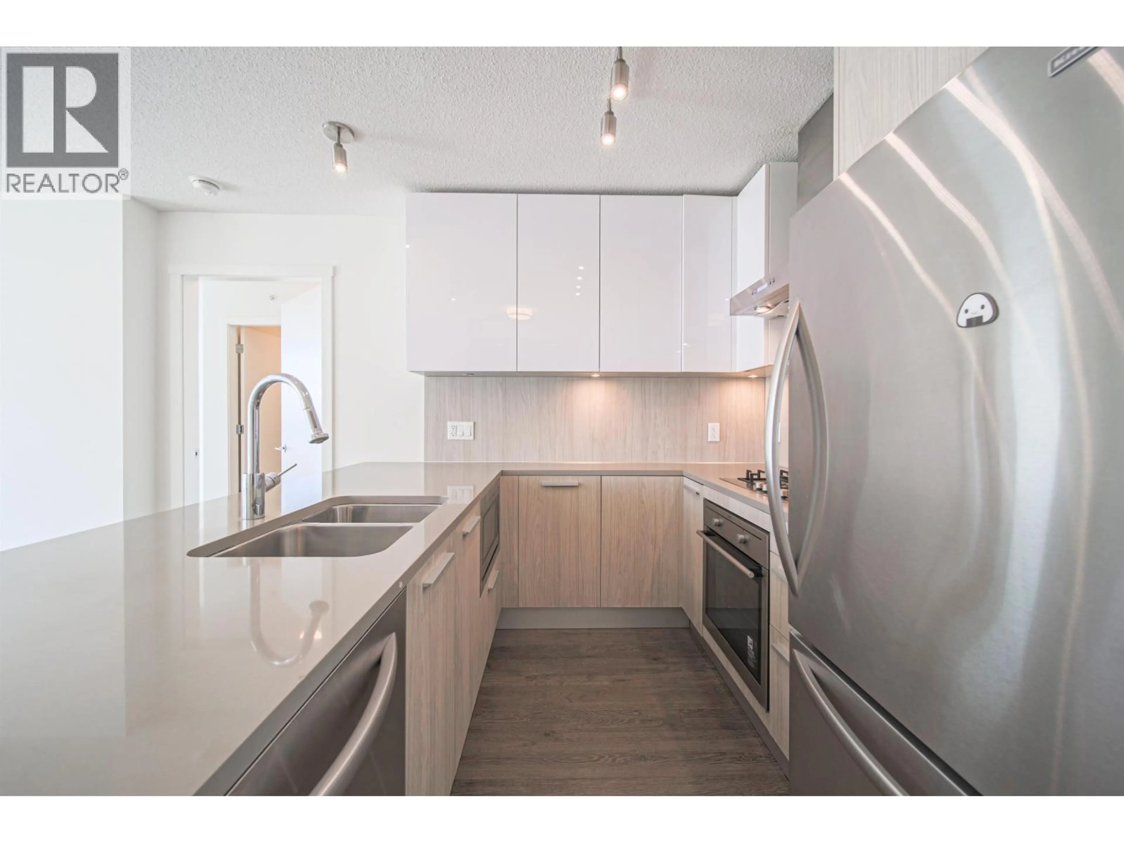 Standard kitchen, unknown for 2207 - 3007 GLEN DRIVE, Coquitlam British Columbia V3B0L8
