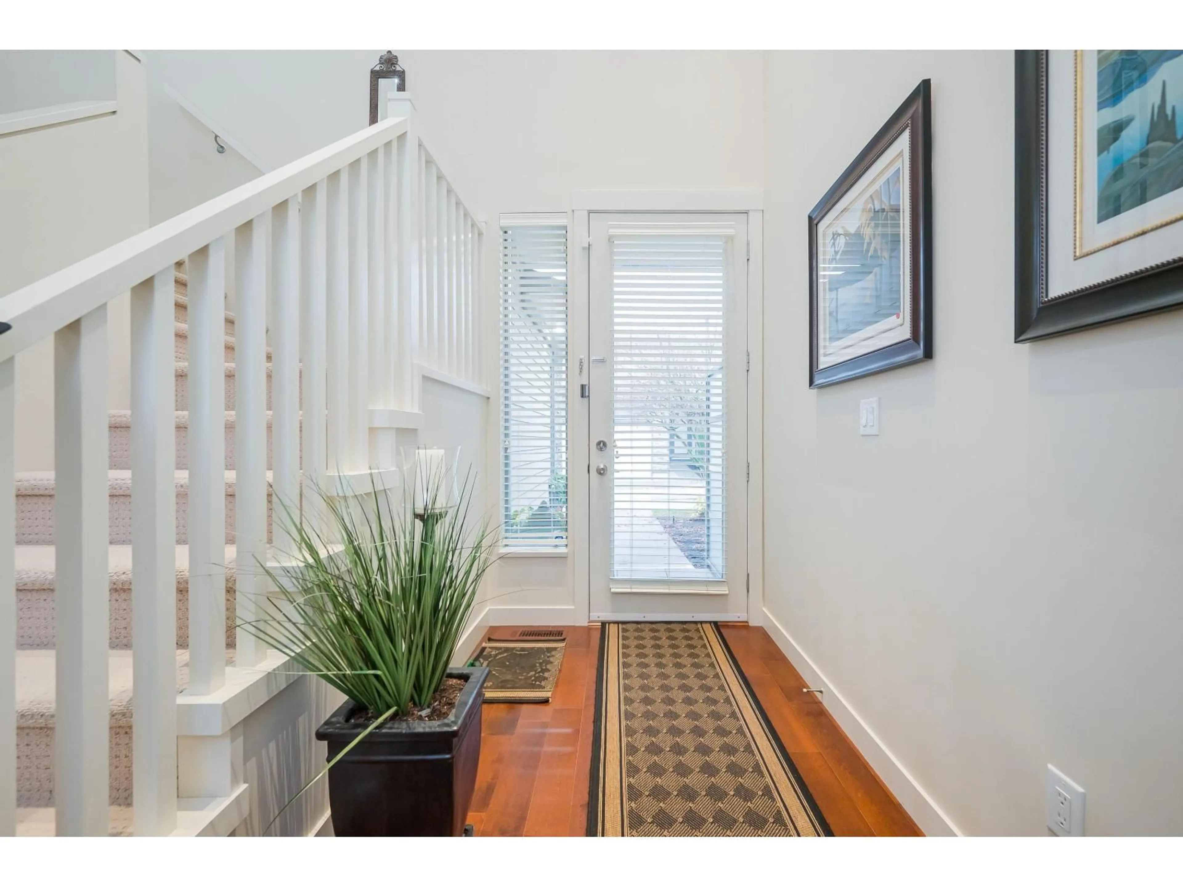 Indoor entryway for 44 - 2603 162, Surrey British Columbia V3S2L4