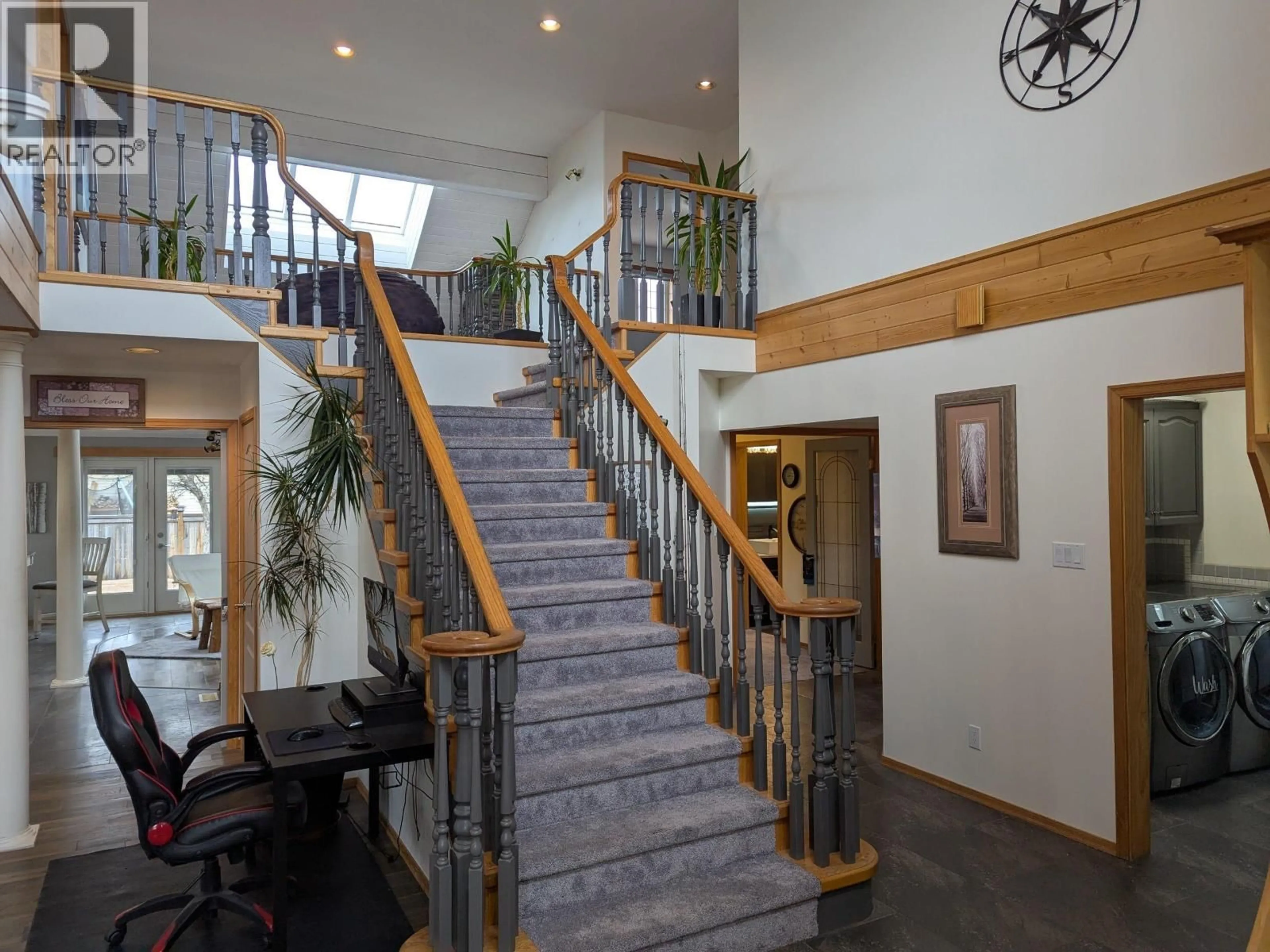 Indoor foyer for 1311 LAGOPUS PLACE, Smithers British Columbia V0J2N0