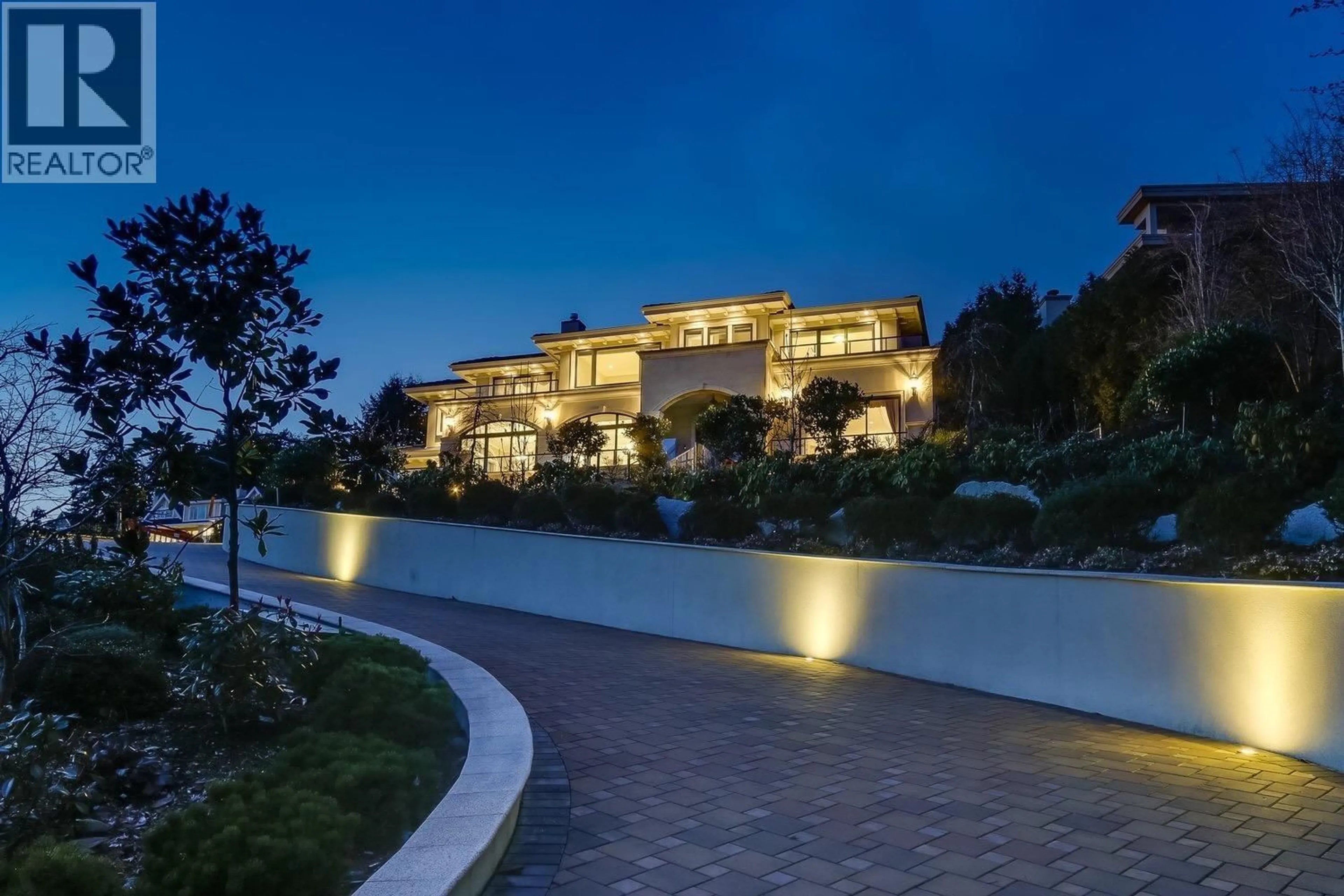 Patio, unknown for 805 KING GEORGES WAY, West Vancouver British Columbia V7S1S4