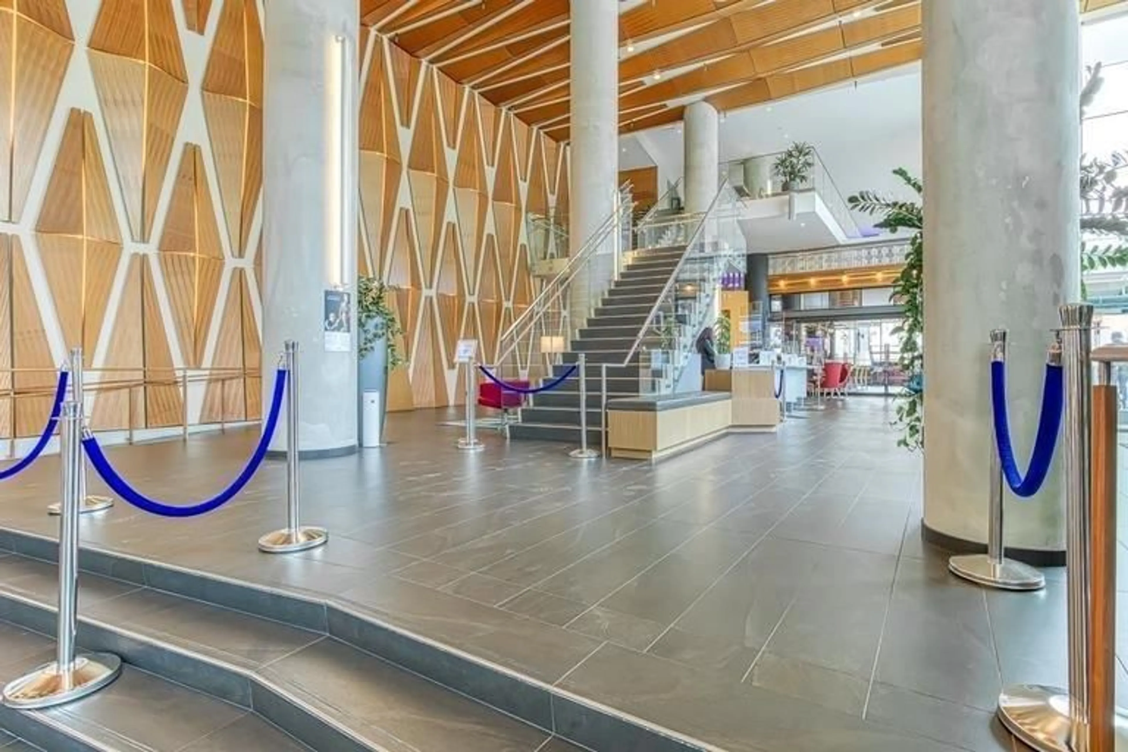 Lobby for 4004 - 13495 CENTRAL, Surrey British Columbia V3T0K2