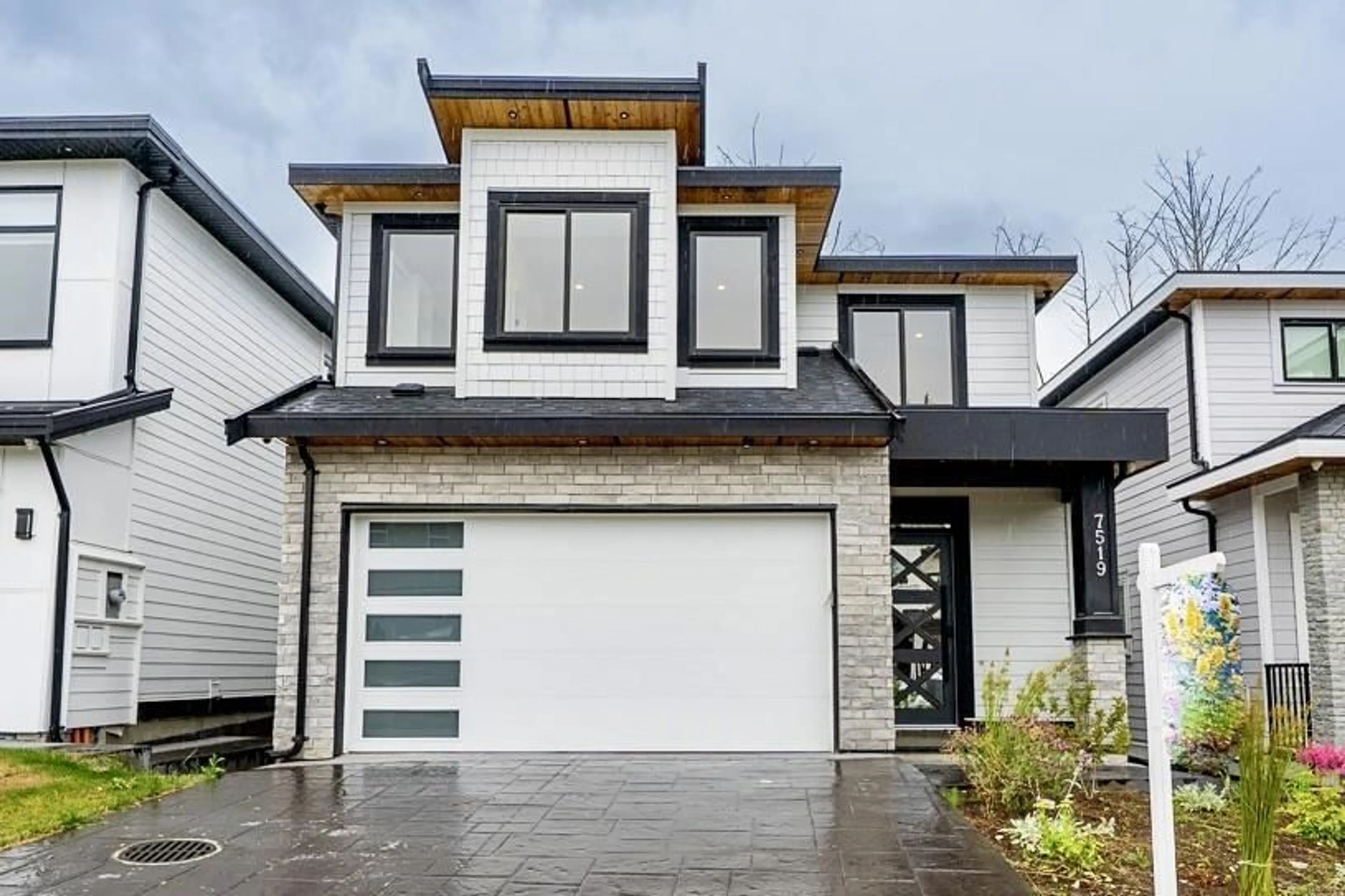 Home with brick exterior material, street for 7519 205, Langley British Columbia V2Y3S8