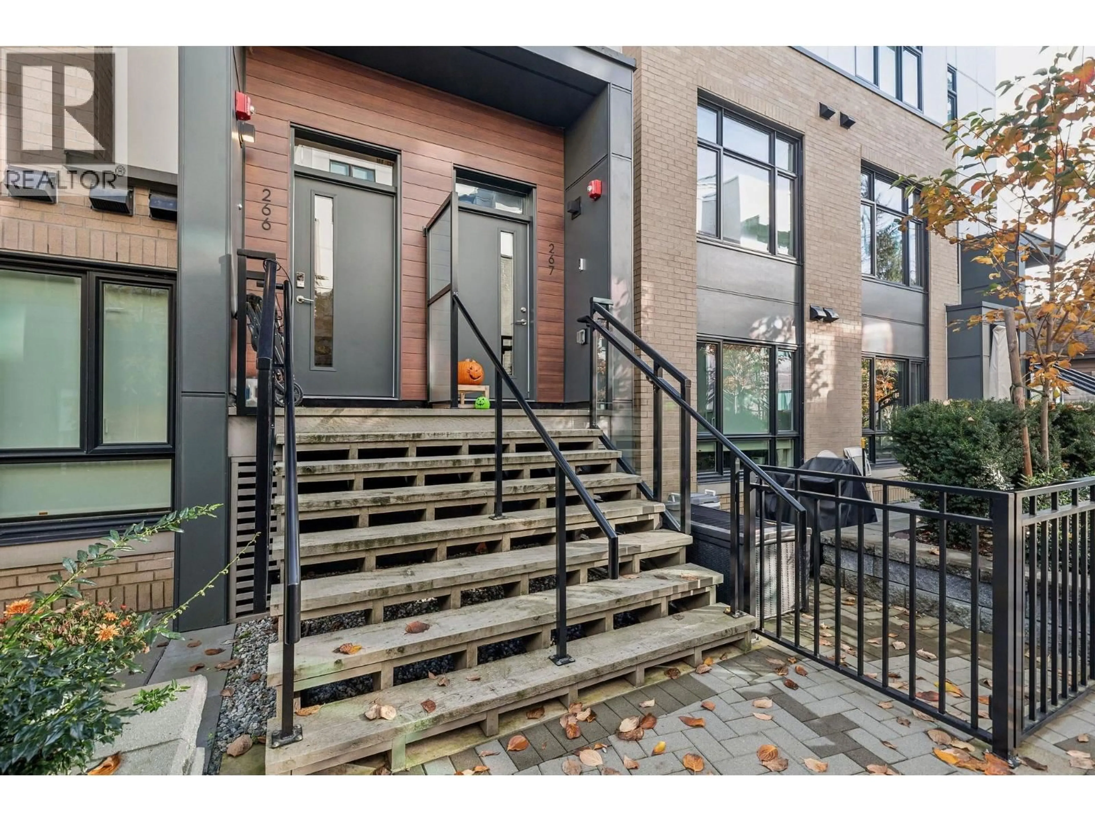 Unknown for 266 - 2035 GLENAIRE DRIVE, North Vancouver British Columbia V7P1Y2