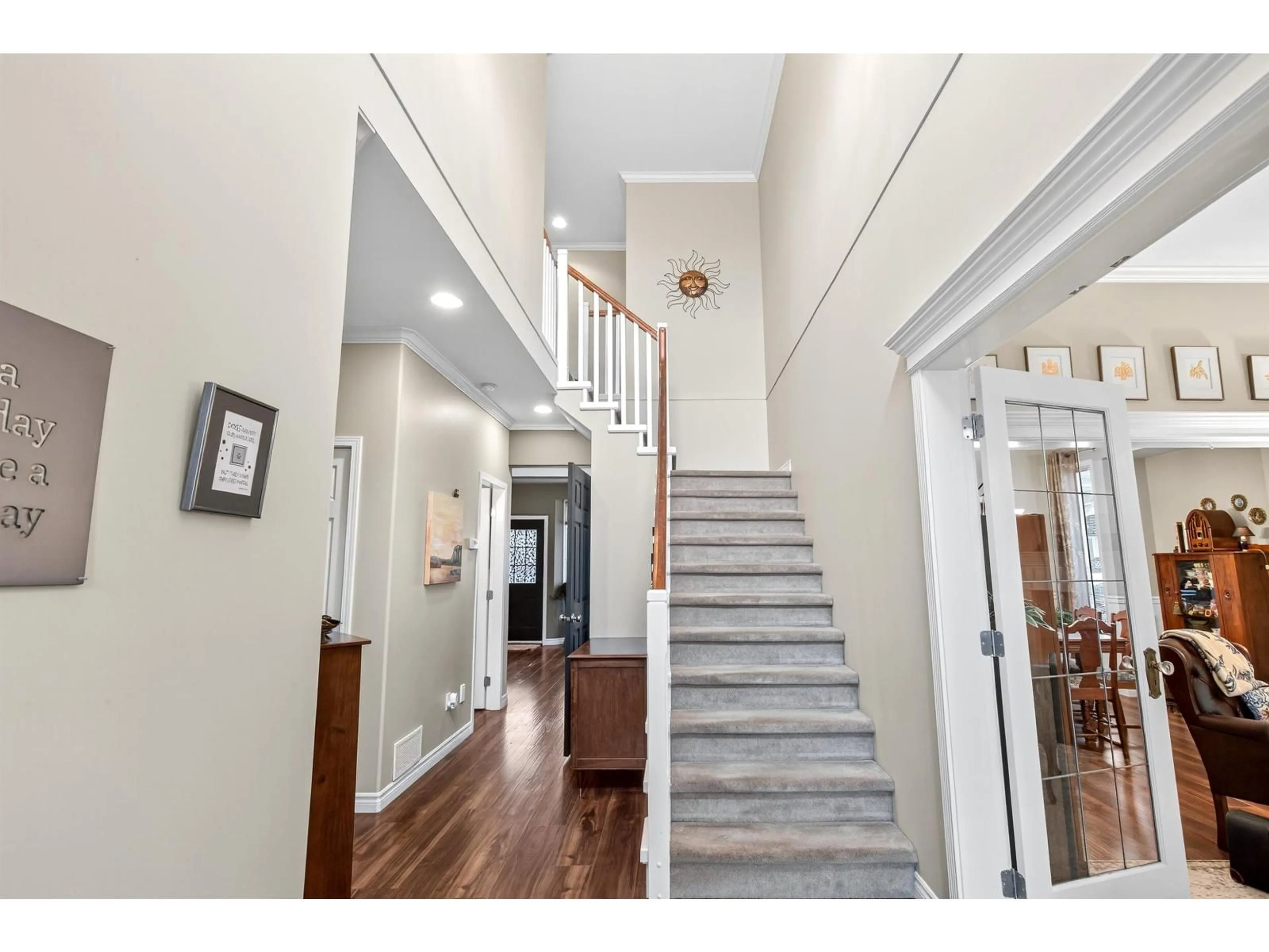 Indoor entryway for 16728 62A, Surrey British Columbia V3S9L3