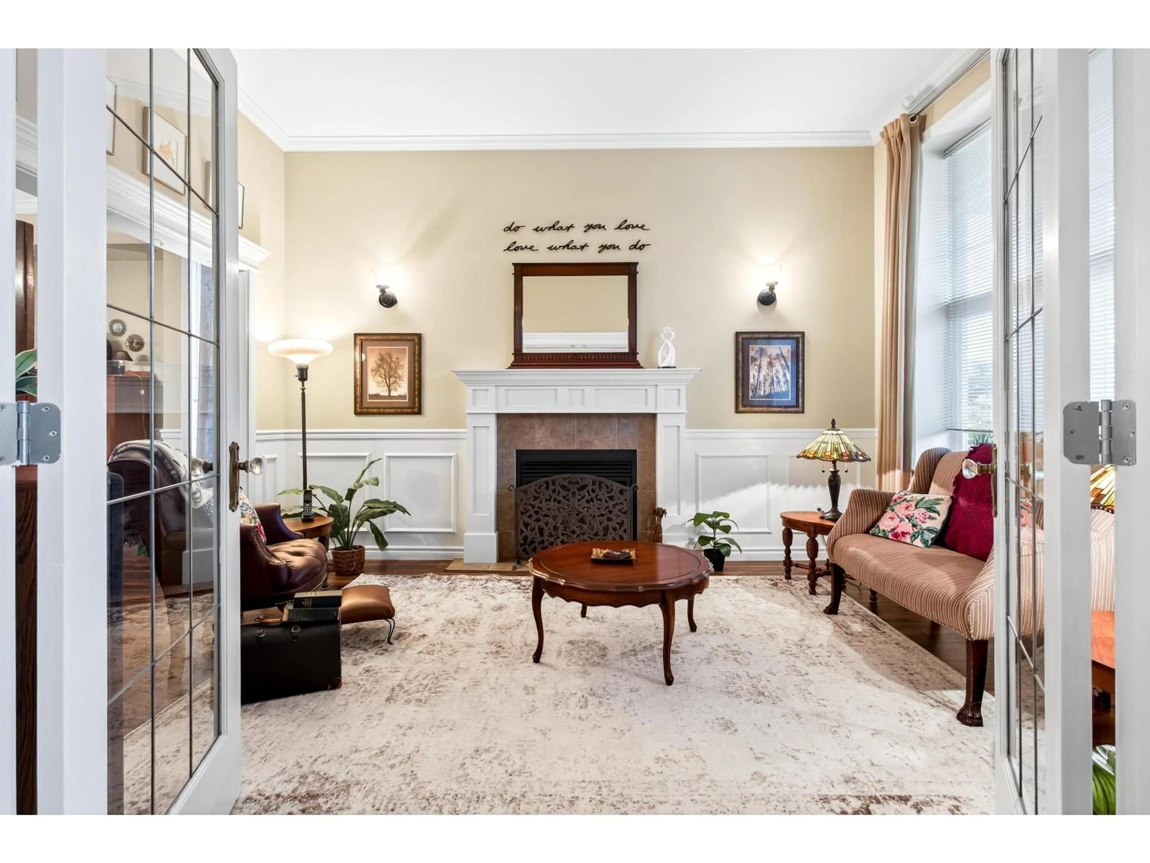 Living room with furniture, unknown for 16728 62A, Surrey British Columbia V3S9L3