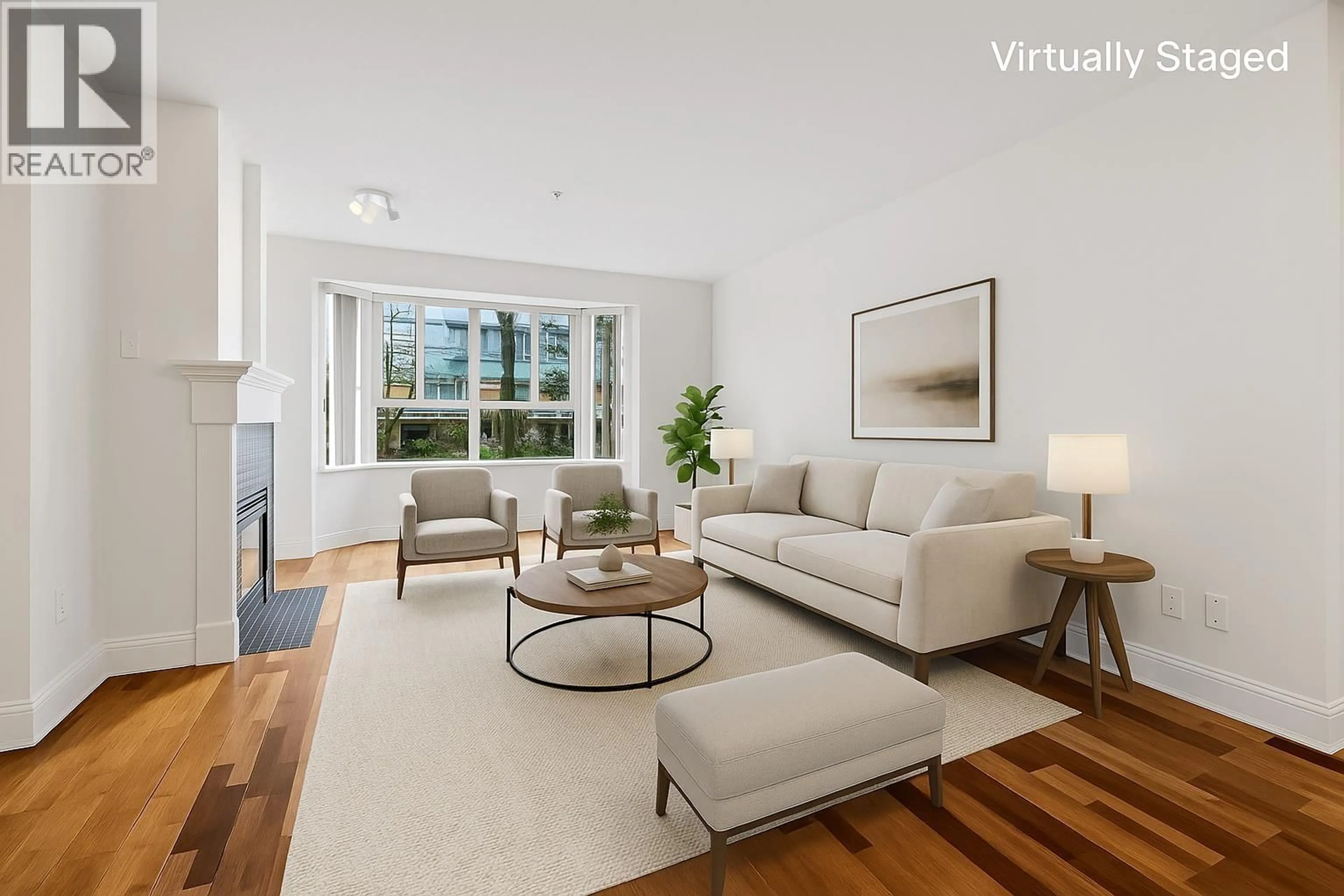 Living room with furniture, unknown for 213 - 220 NEWPORT DRIVE, Port Moody British Columbia V3H5B8