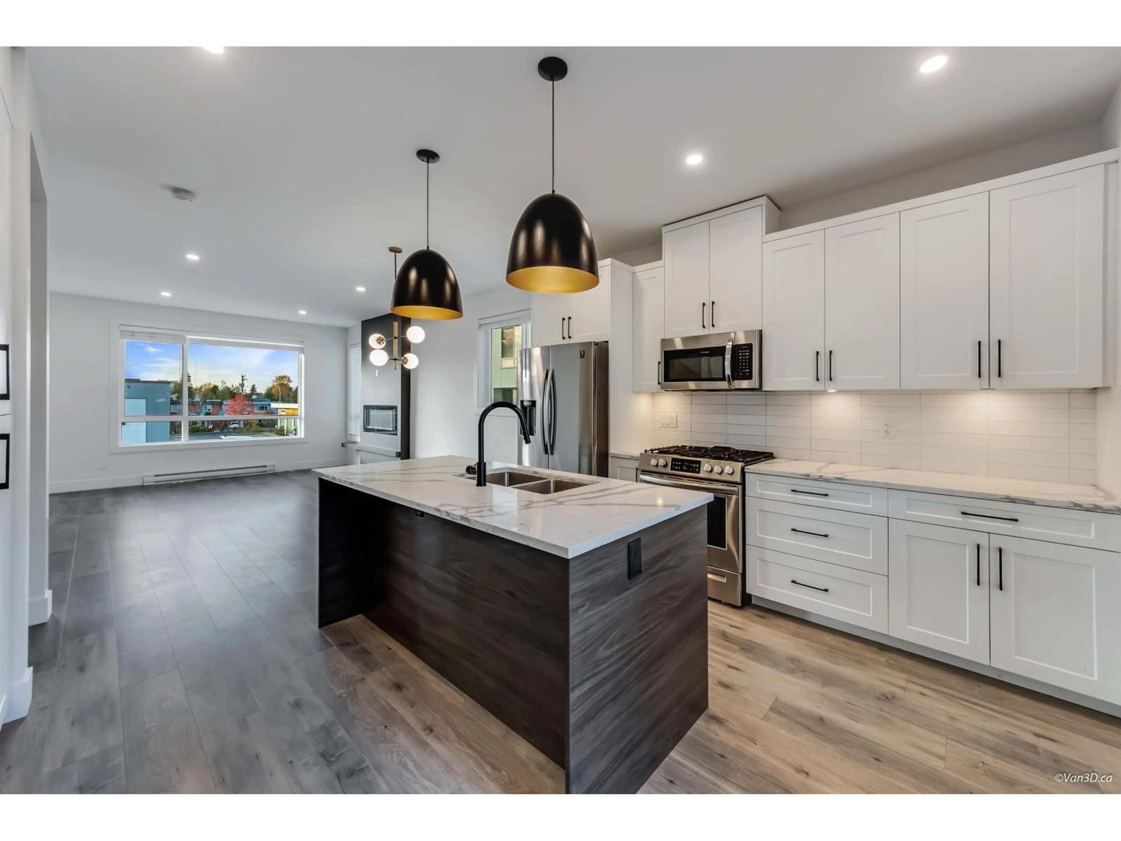 Open concept kitchen, unknown for 18 - 27640 LANTERN, Abbotsford British Columbia V4X0C3