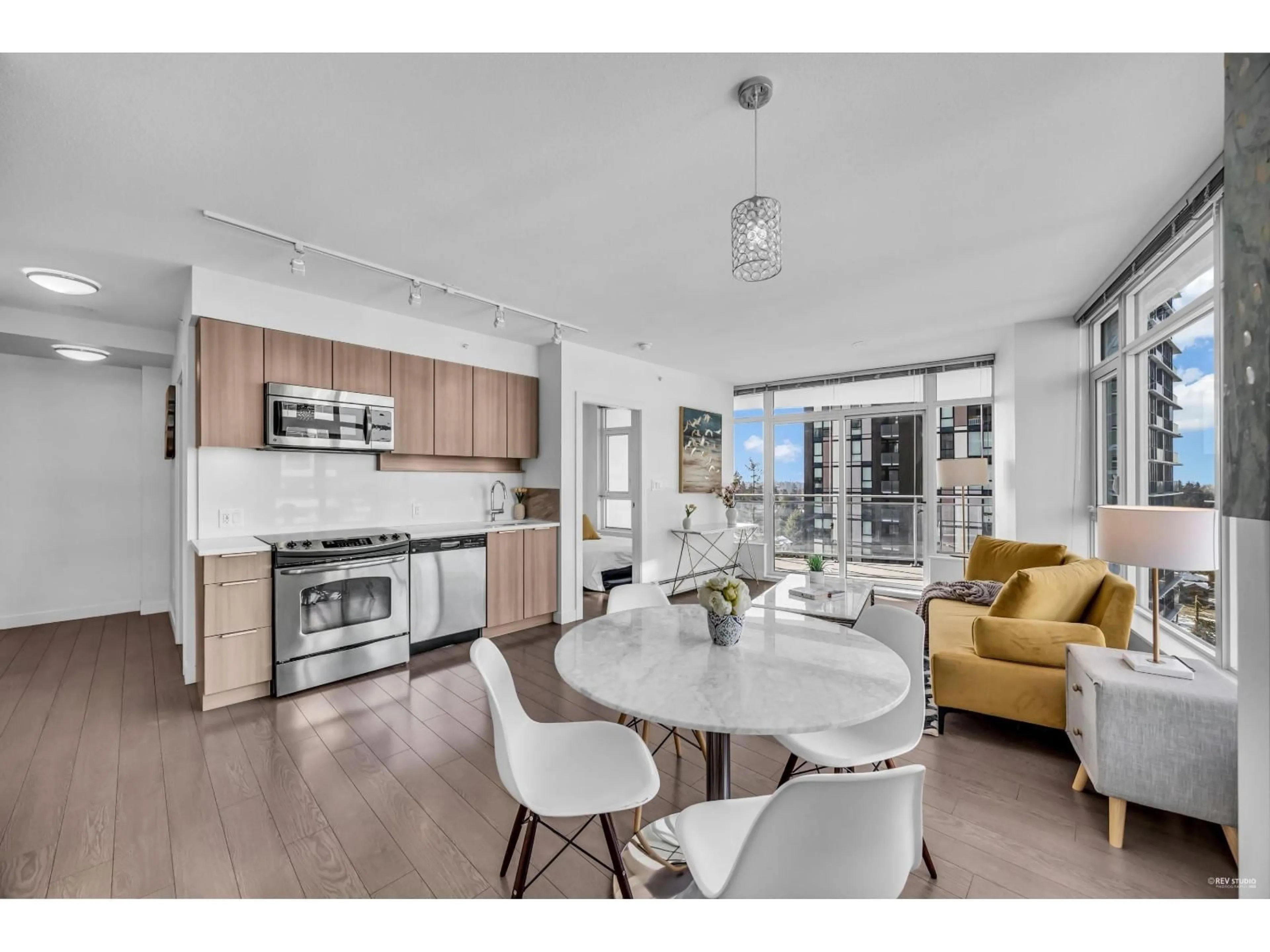 Open concept kitchen, unknown for 1103 - 13308 CENTRAL AVENUE, Surrey British Columbia V3T0M4