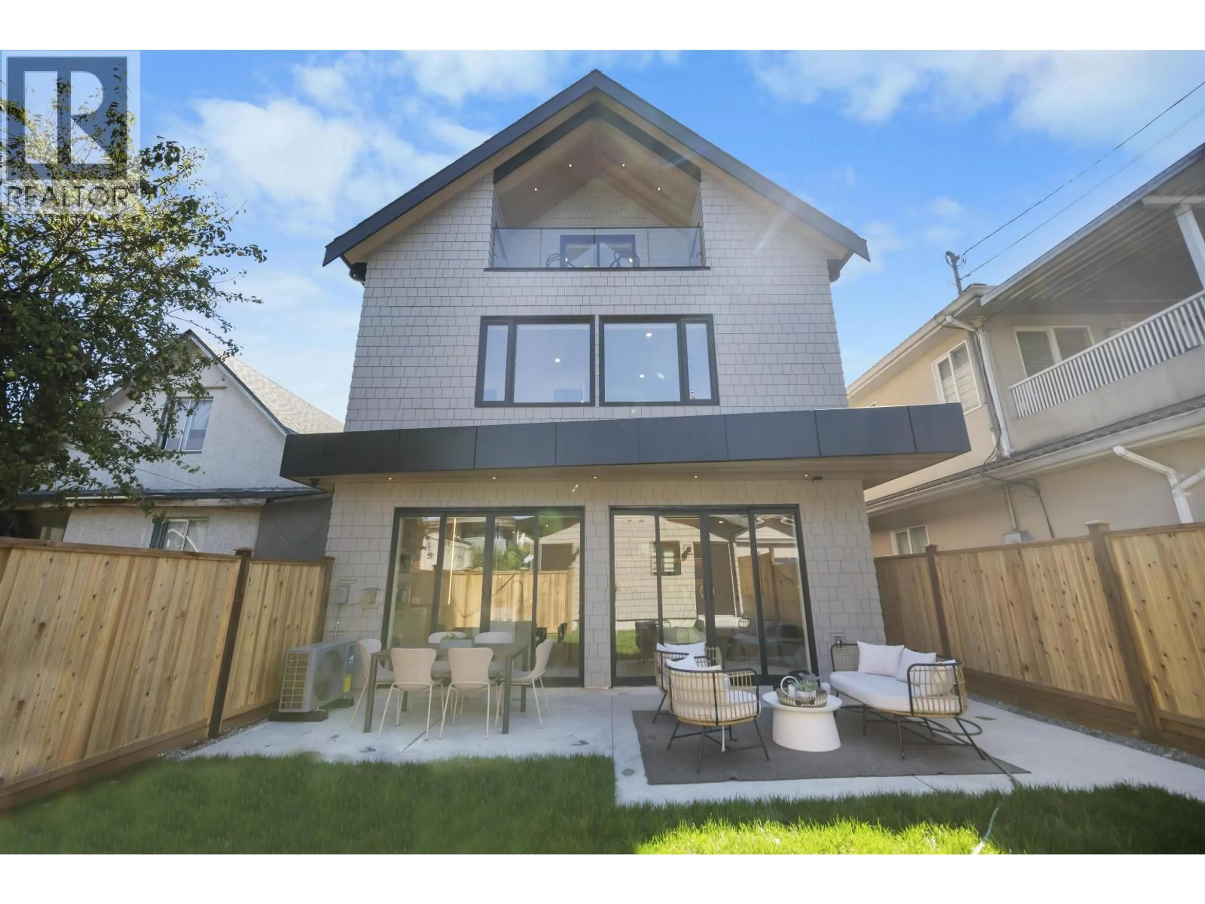 Unknown for 2 - 5033 PRINCE ALBERT STREET, Vancouver British Columbia V5W3C5