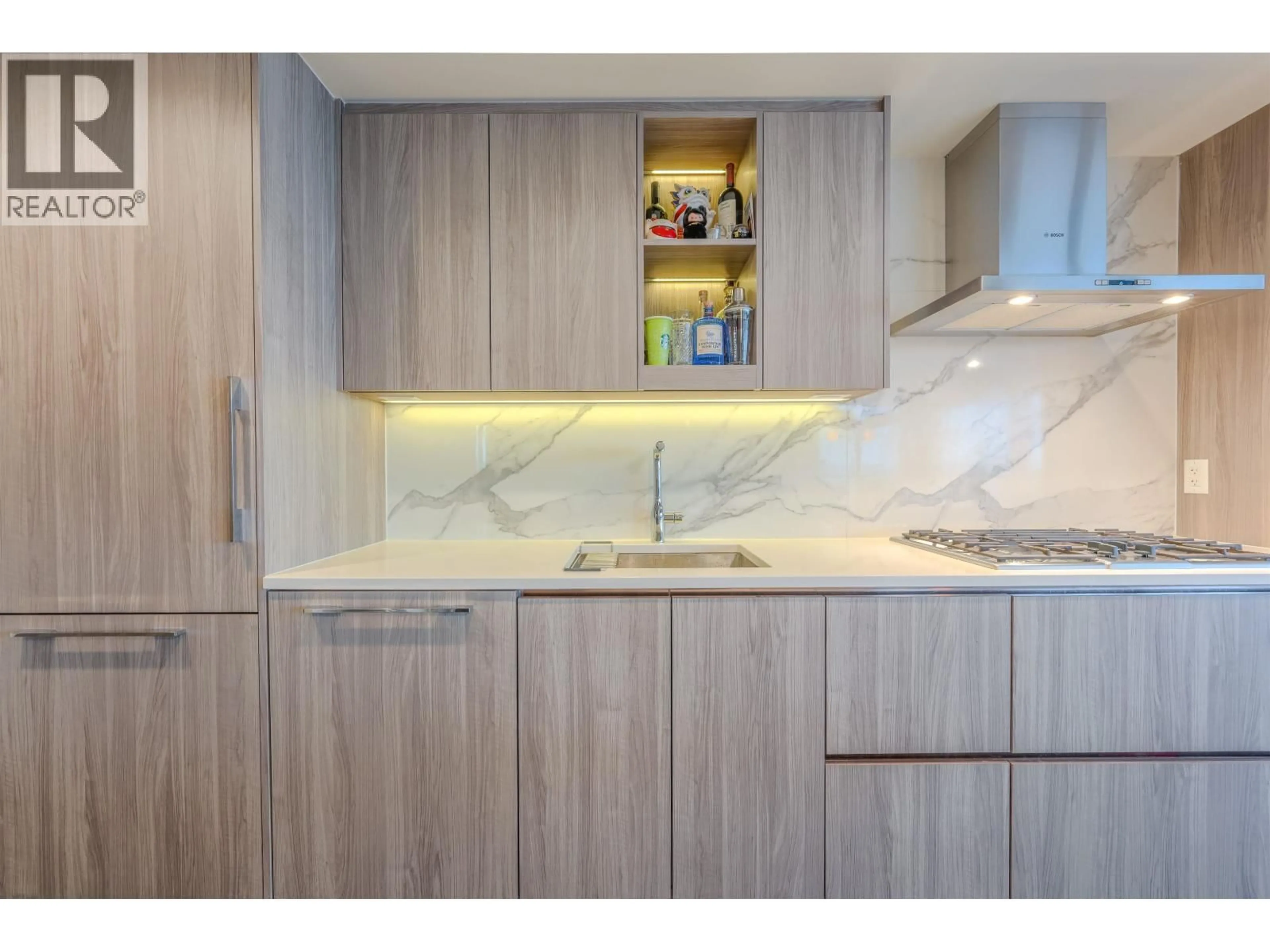 Unknown for 1602 - 4890 LOUGHEED HIGHWAY, Burnaby British Columbia V5C0N2