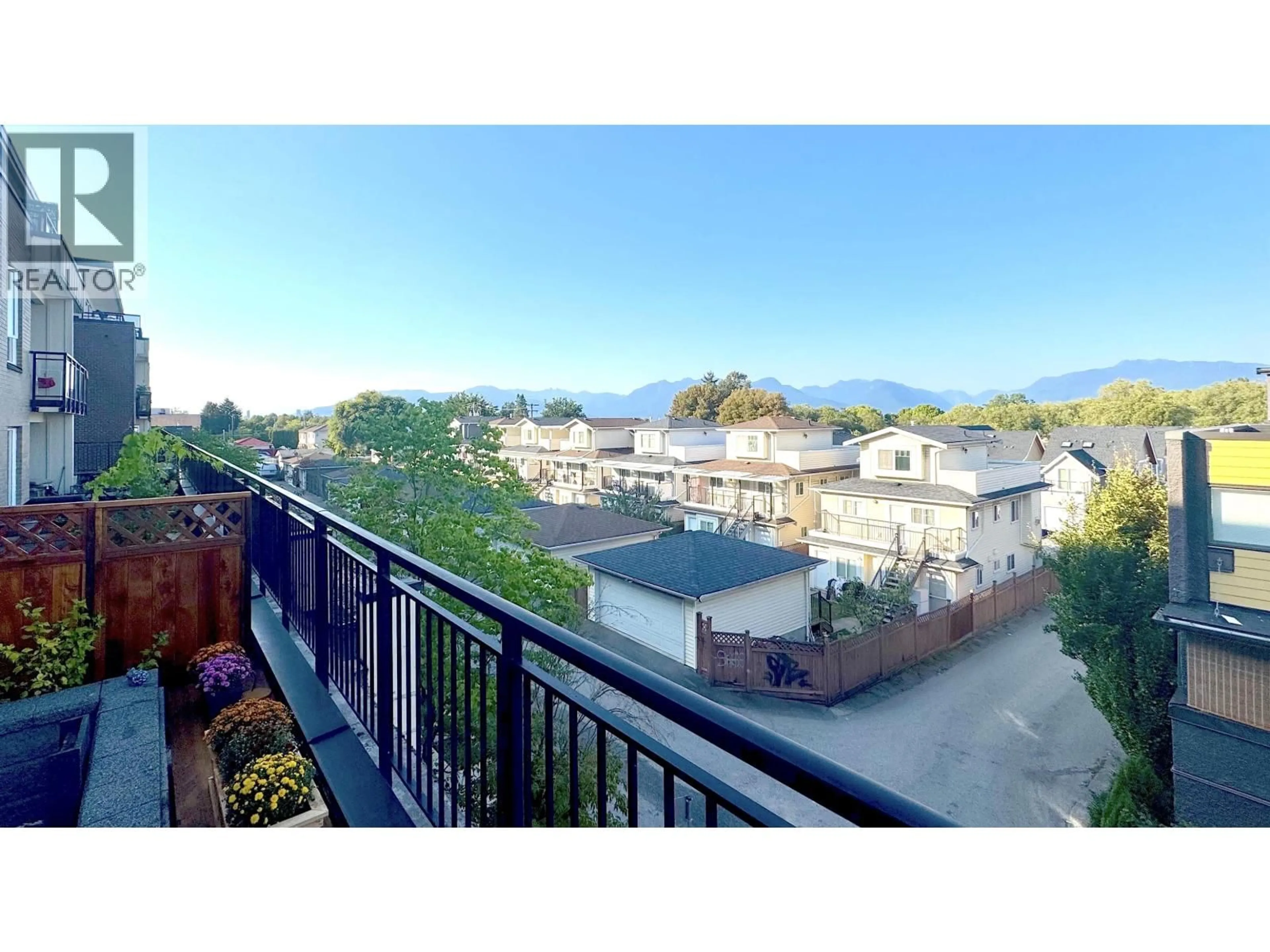 Balcony in the apartment, unknown for 205 - 2239 KINGSWAY BOULEVARD, Vancouver British Columbia V5N0E5