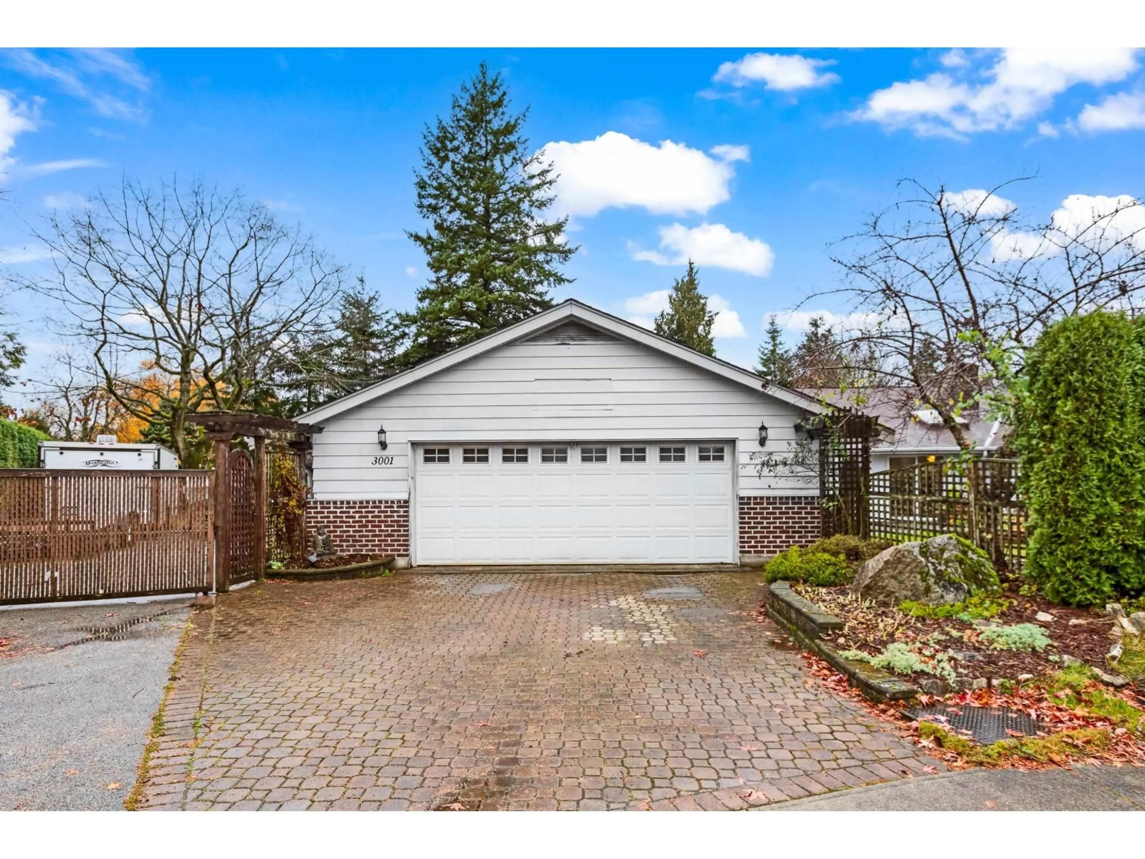 Unknown for 3010 SEMIAMHOO, Surrey British Columbia V4P1H3