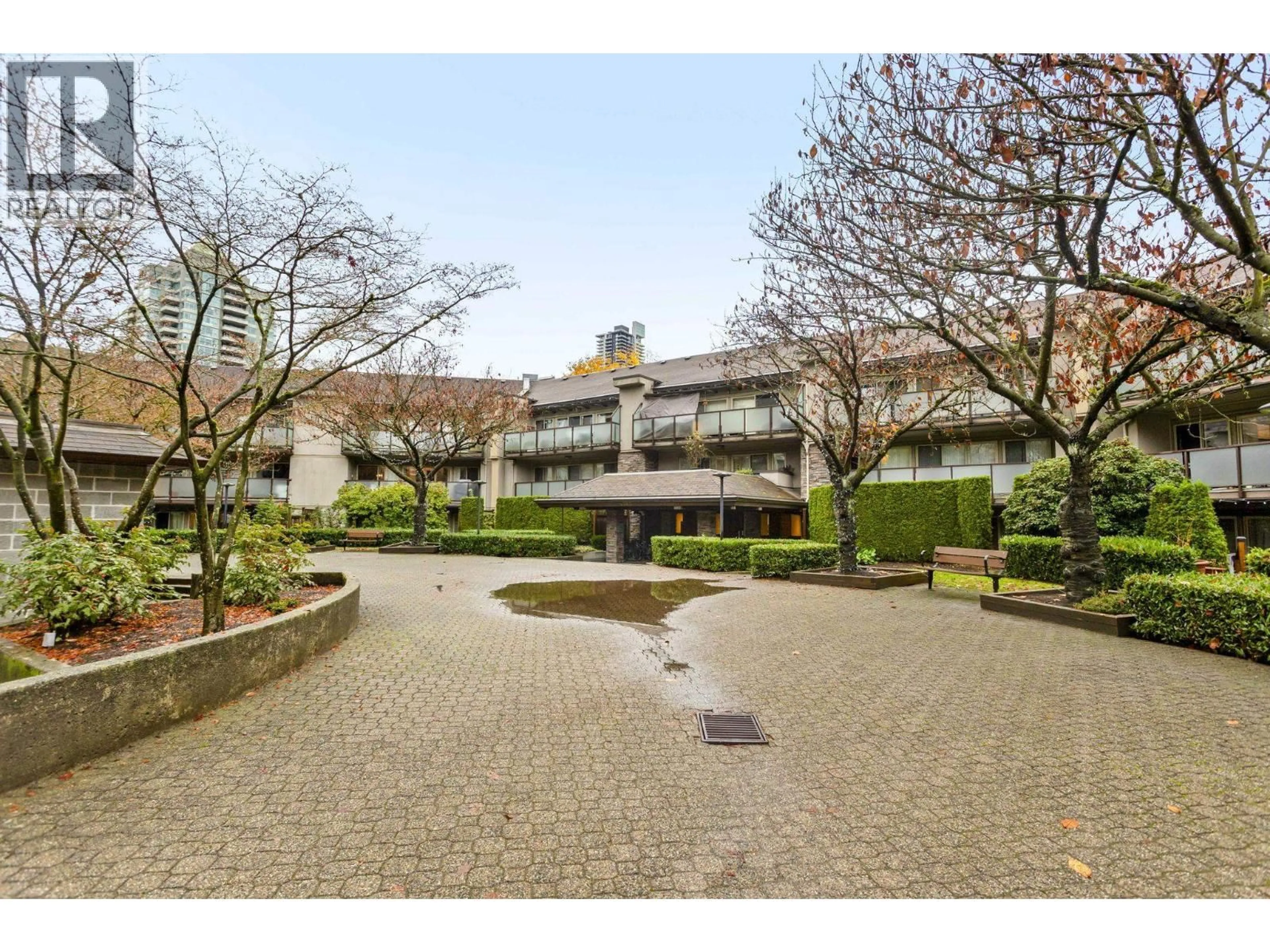 Patio, street for 119 - 4363 HALIFAX STREET, Burnaby British Columbia V5C5Z3