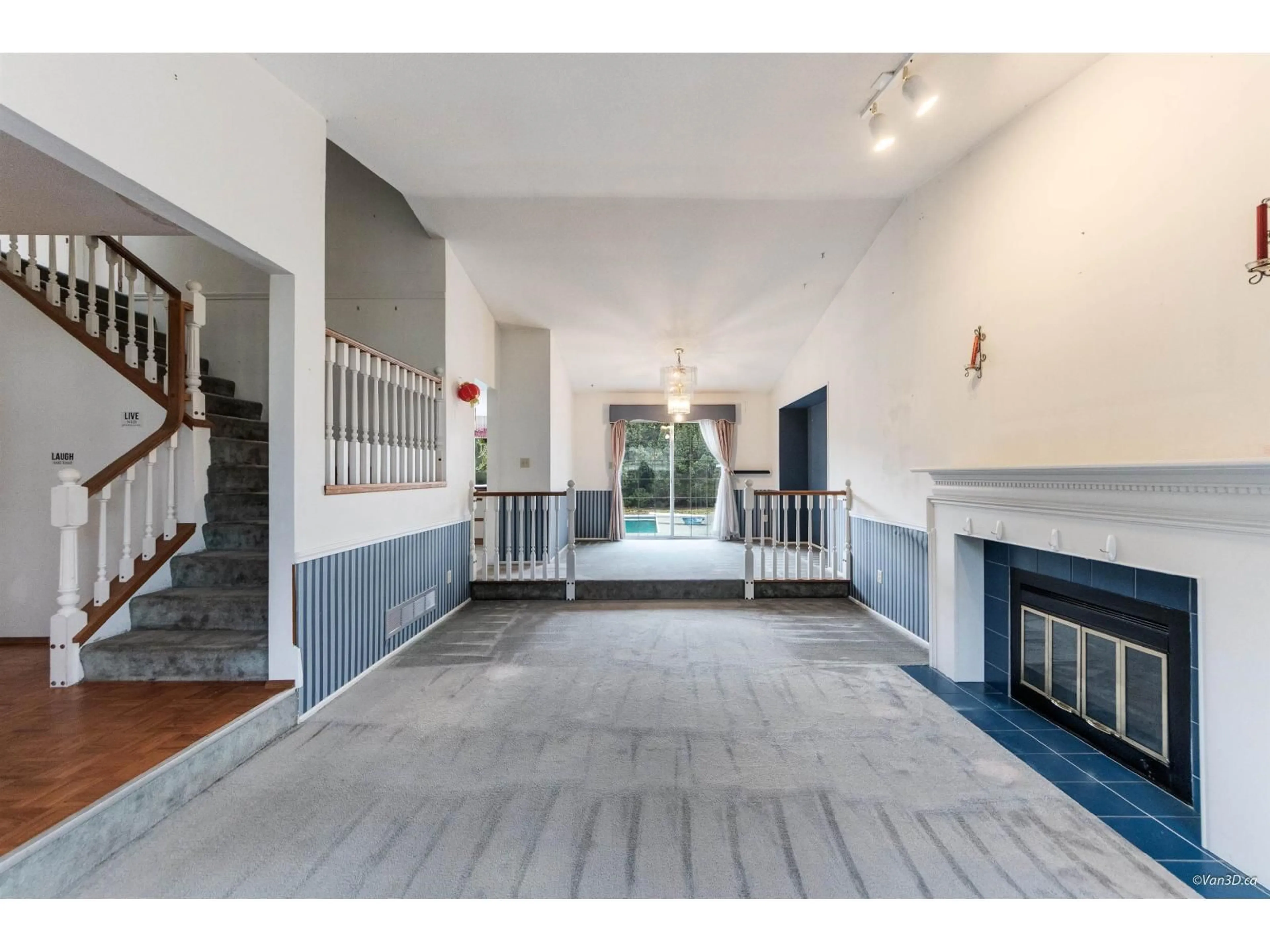 Indoor foyer for 19798 34A AVENUE, Langley British Columbia V3A7W6