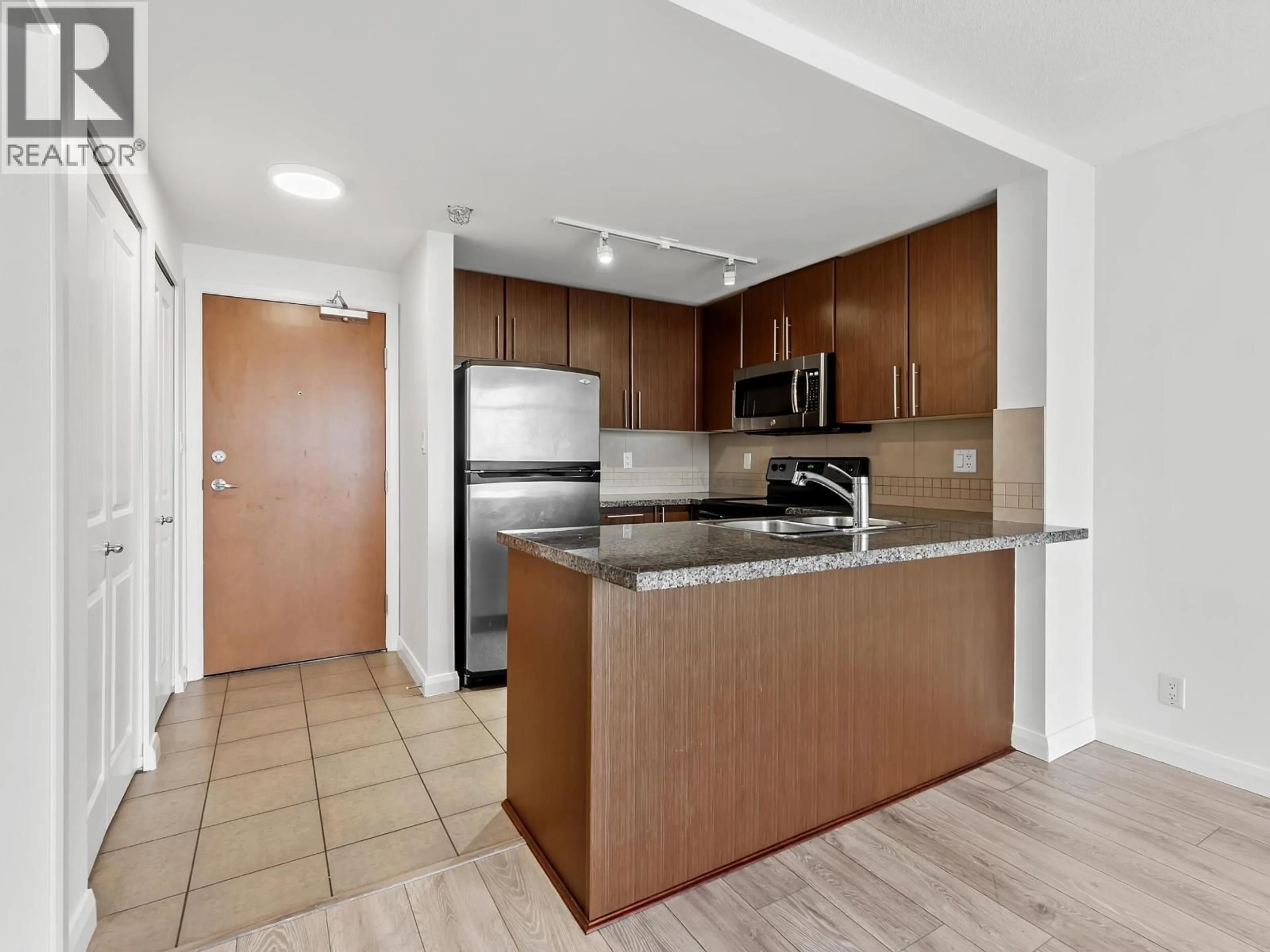 Standard kitchen, unknown for 3507 - 892 CARNARVON STREET, New Westminster British Columbia V3M0C5