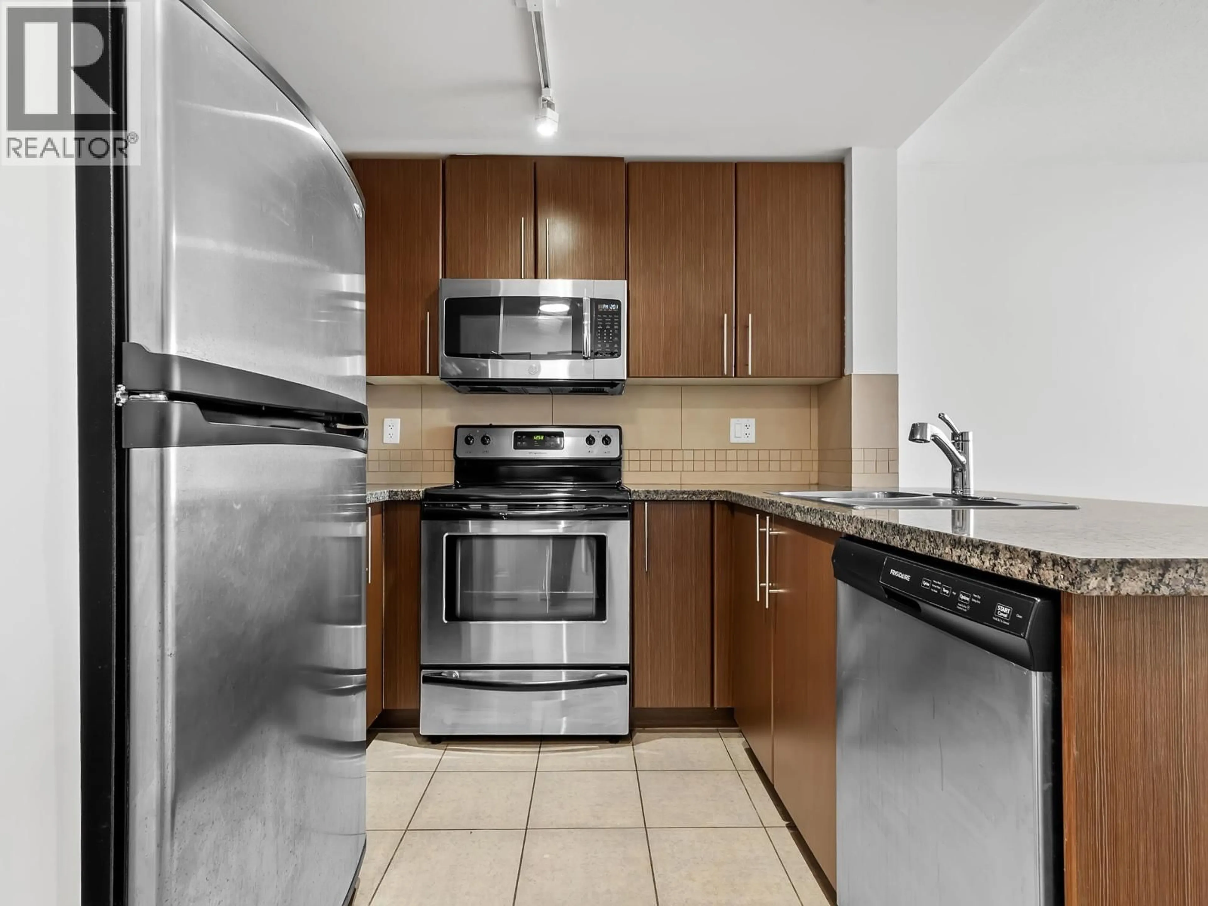 Standard kitchen, unknown for 3507 - 892 CARNARVON STREET, New Westminster British Columbia V3M0C5