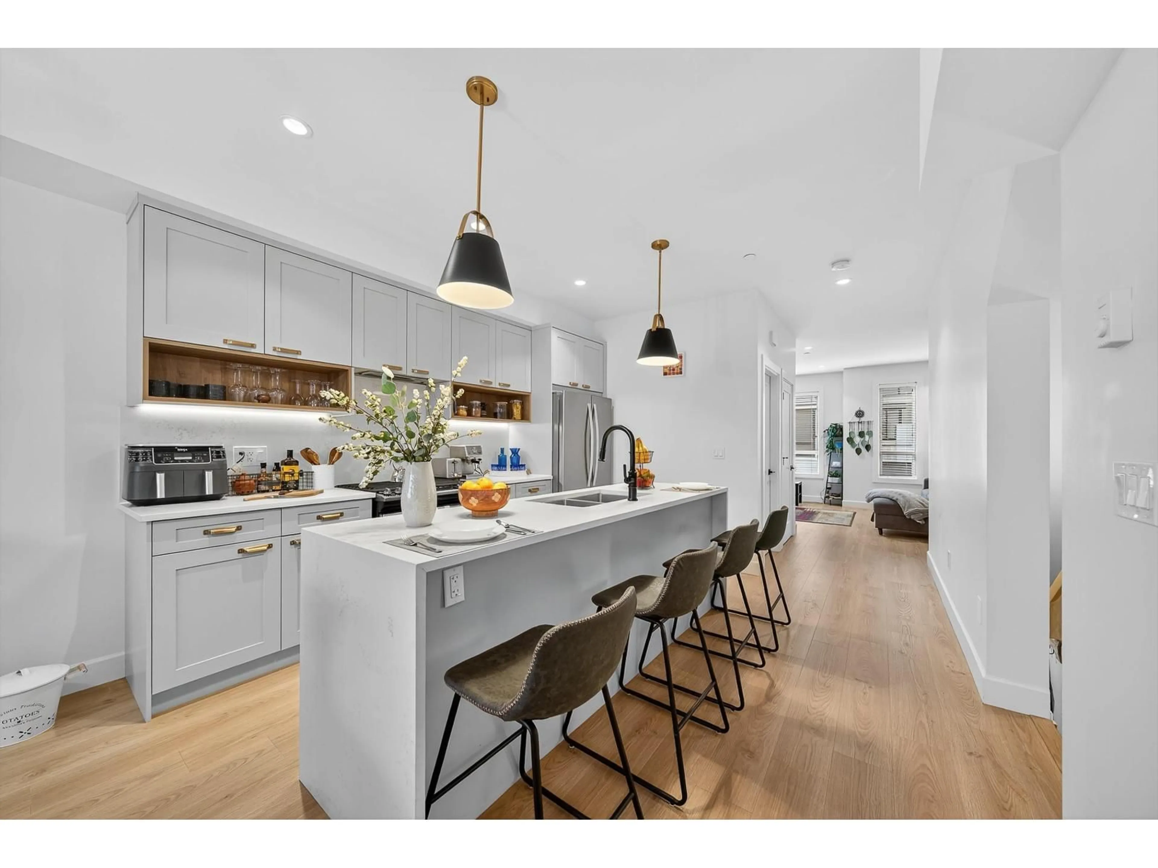 Open concept kitchen, unknown for 16 - 5476 BRYDON, Langley British Columbia V3A0N7