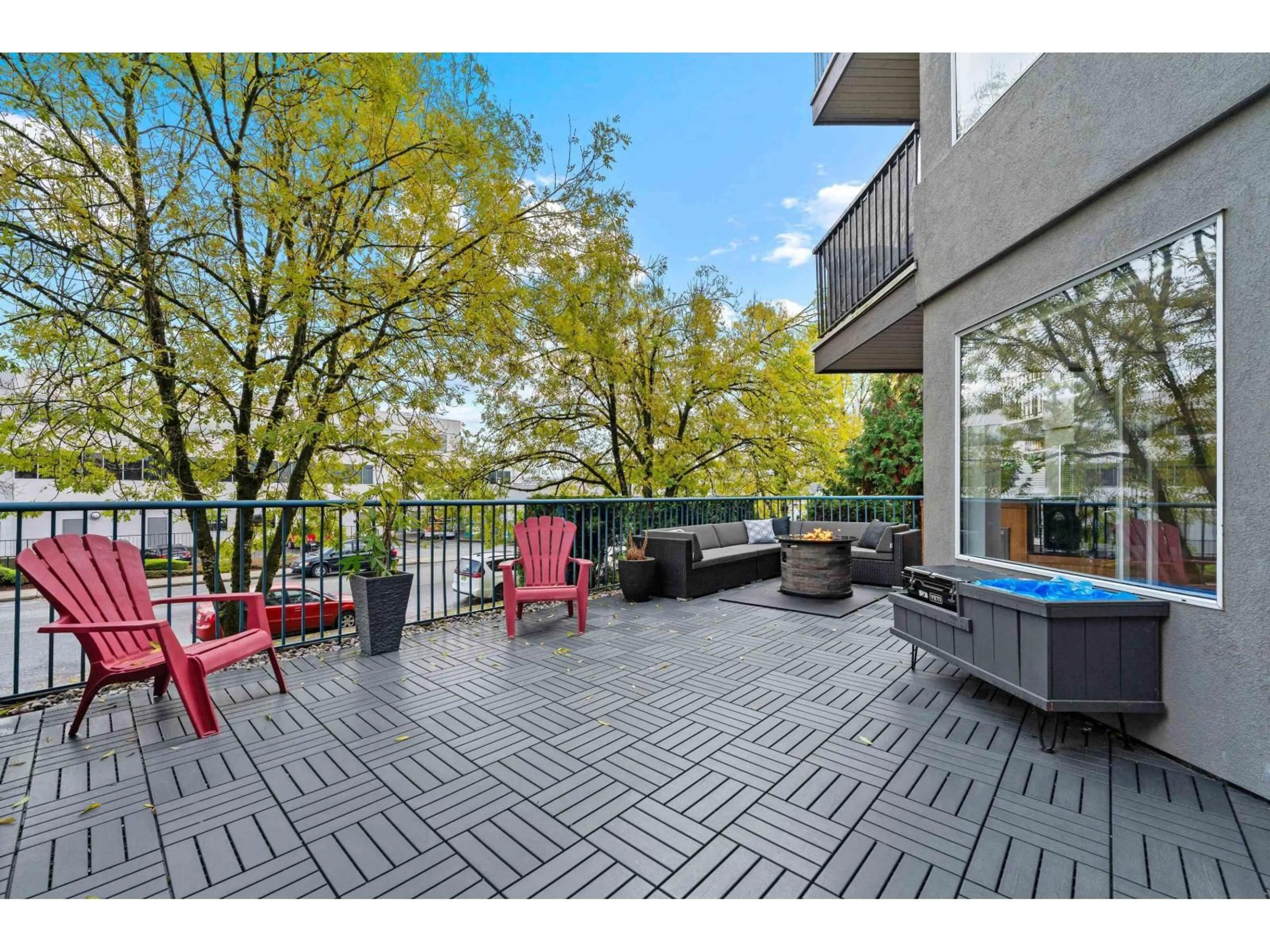 Patio, water/lake/river/ocean view for 106 - 32725 GEORGE FERGUSON, Abbotsford British Columbia V2T5M5