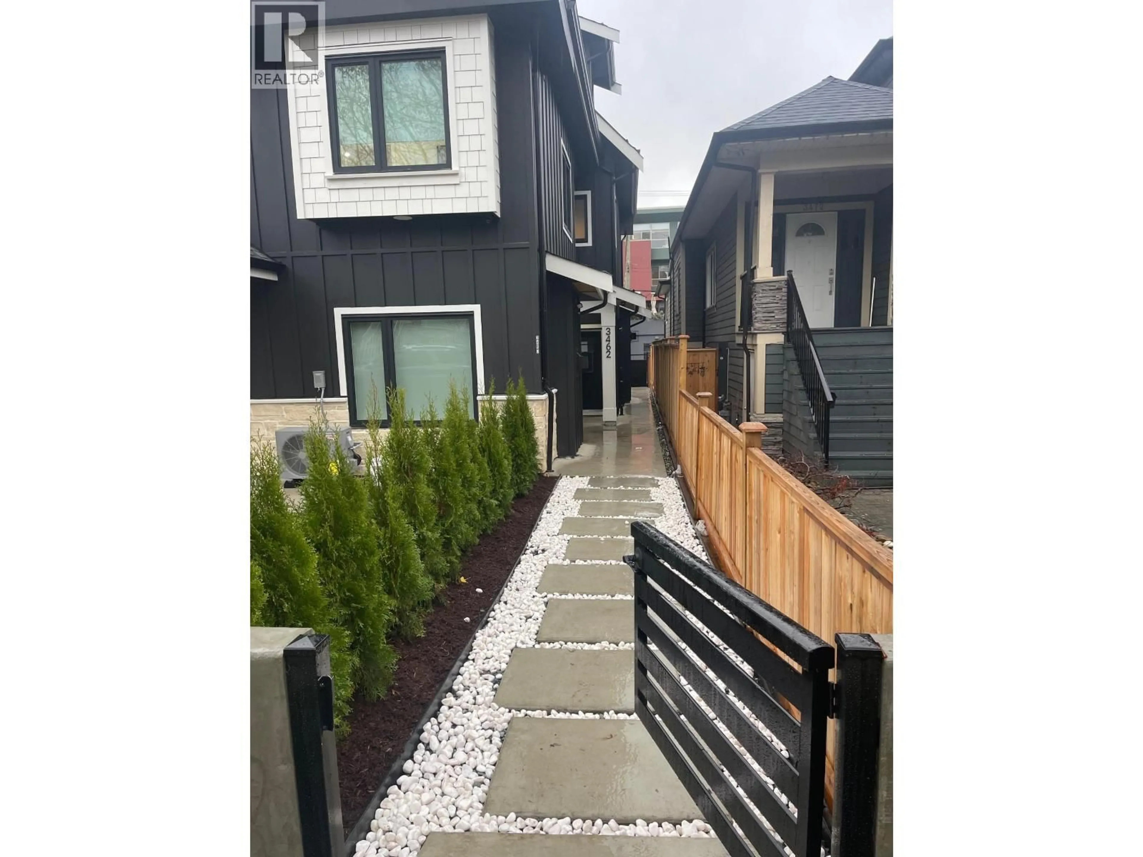 Patio, street for 3462 WELWYN STREET, Vancouver British Columbia V5N3Y7