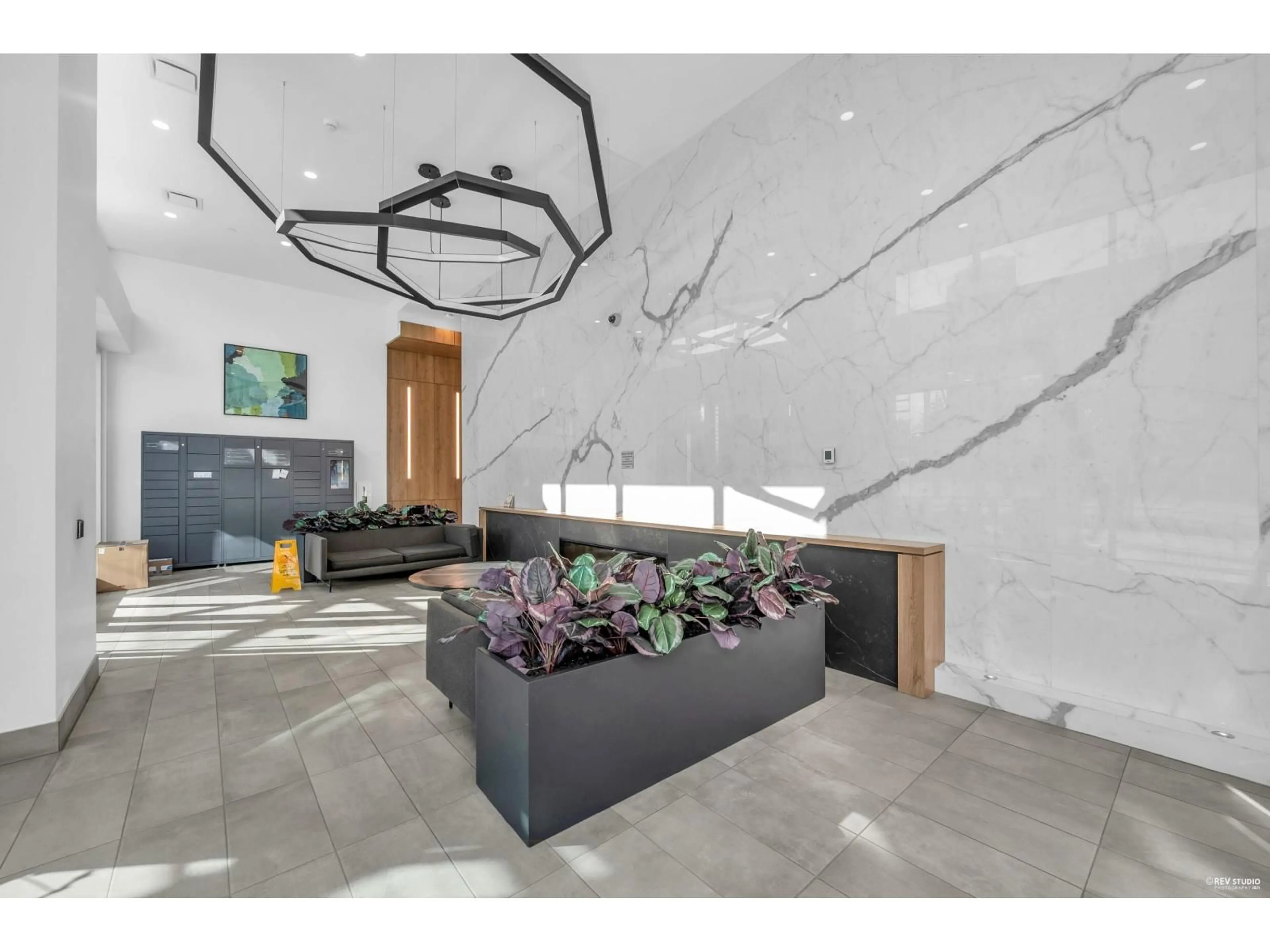 Lobby for 1508 - 13655 FRASER HIGHWAY, Surrey British Columbia V3T0P8