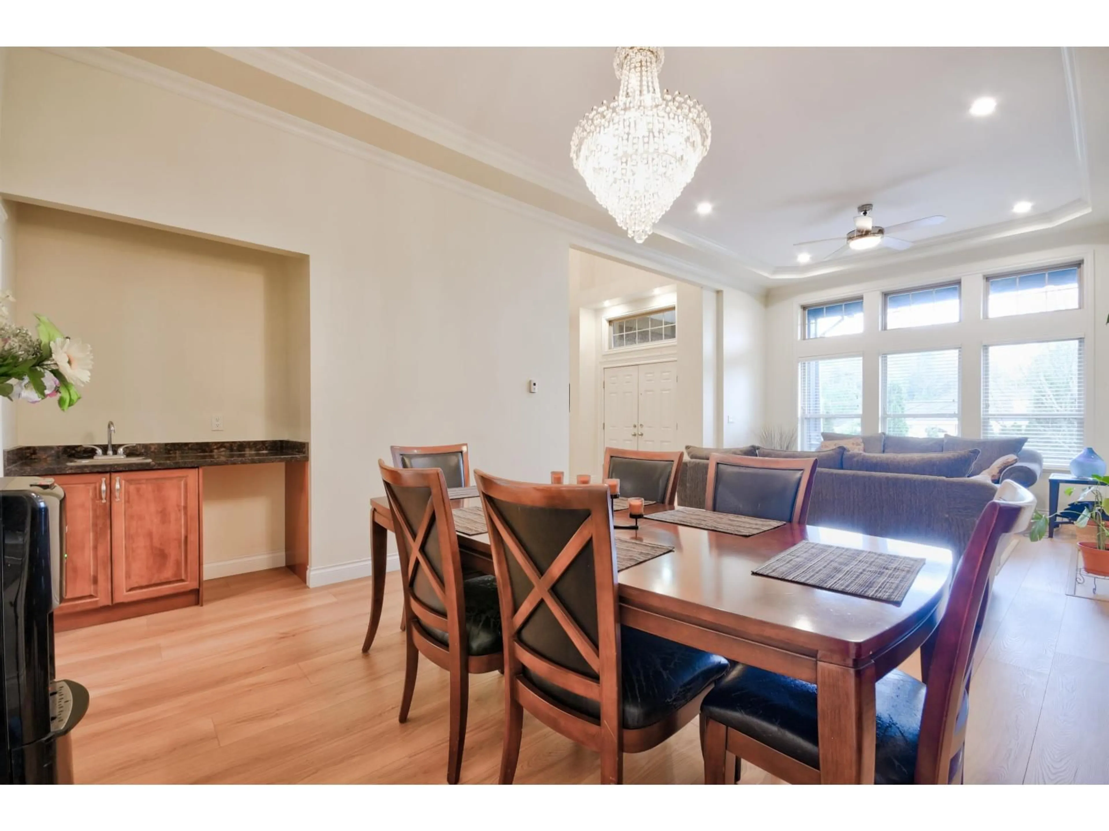 Dining room, wood/laminate floor for 16328 88, Surrey British Columbia V4N1B6
