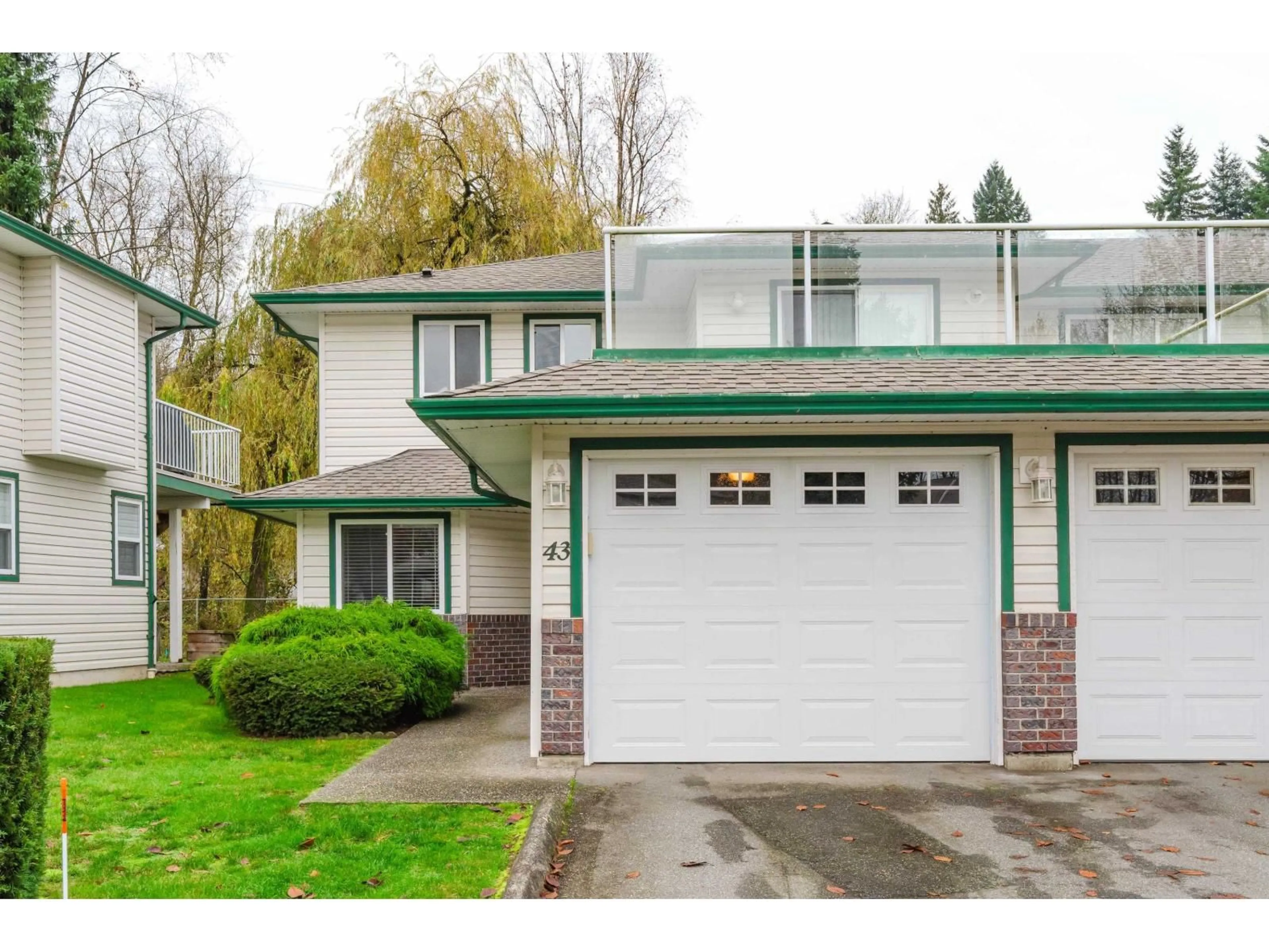 Home with vinyl exterior material, street for 43 - 34250 HAZELWOOD, Abbotsford British Columbia V2S7L4