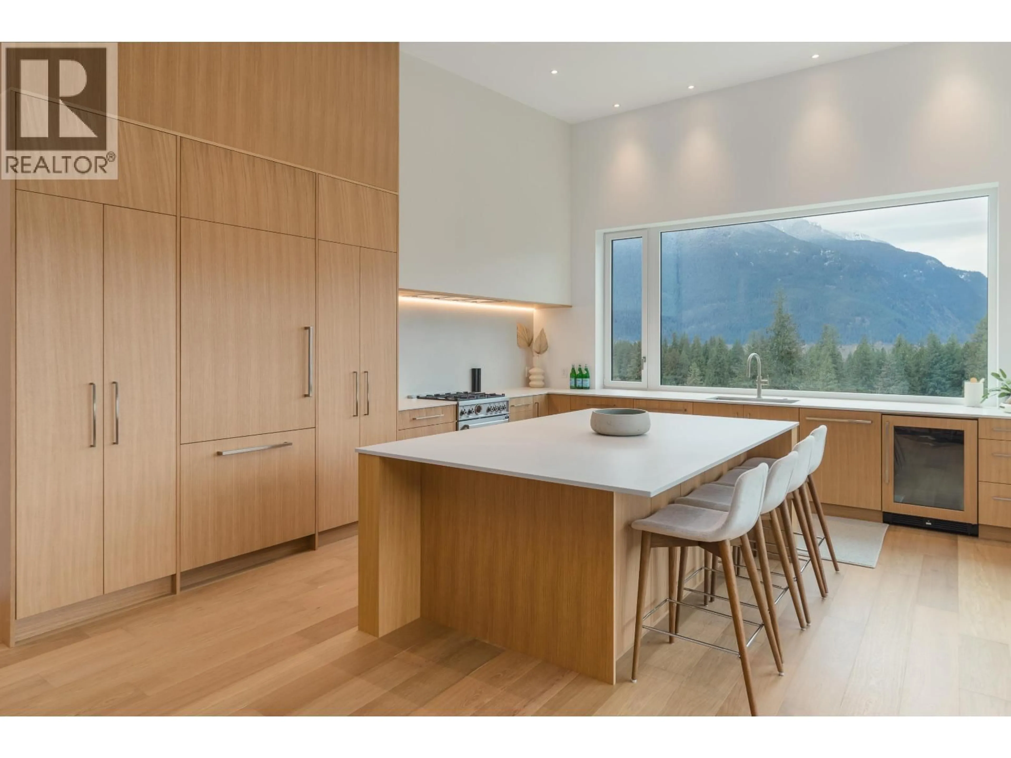 Unknown for 1780 PINEWOOD DRIVE, Pemberton British Columbia V0N2L3