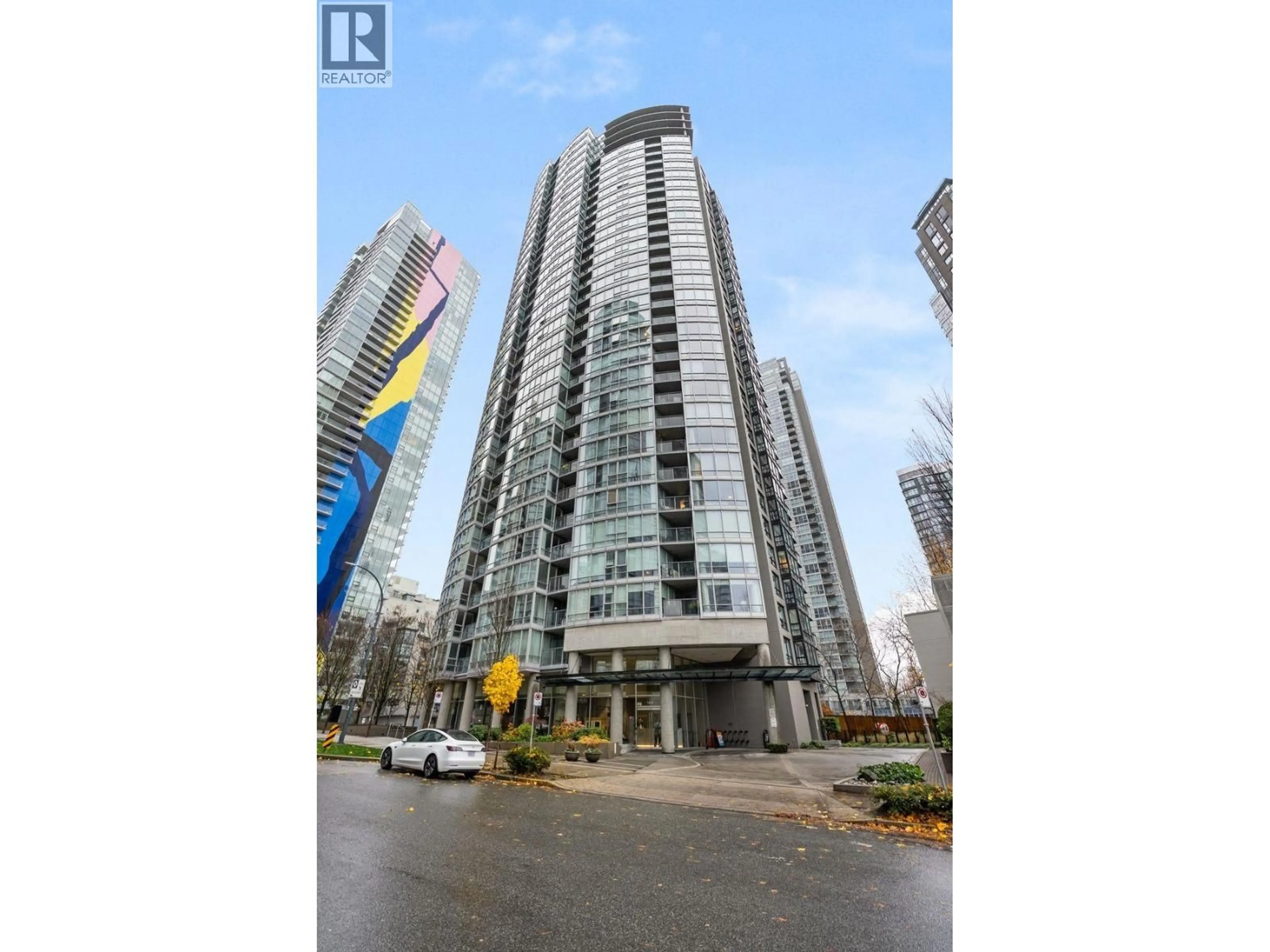 Indoor foyer for 2108 - 1438 RICHARDS STREET, Vancouver British Columbia V6Z3B8