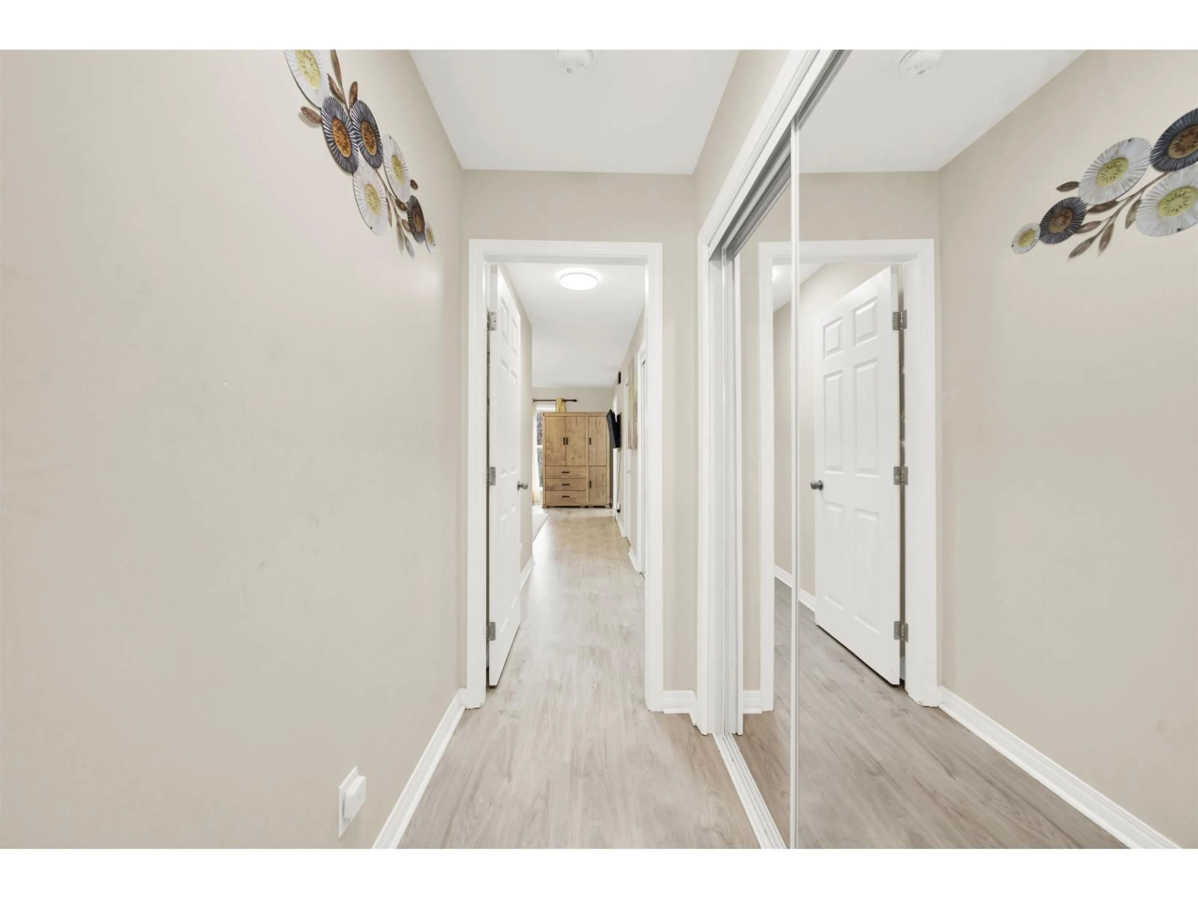 Indoor entryway for 216 - 7171 121 STREET, Surrey British Columbia V3W1G9