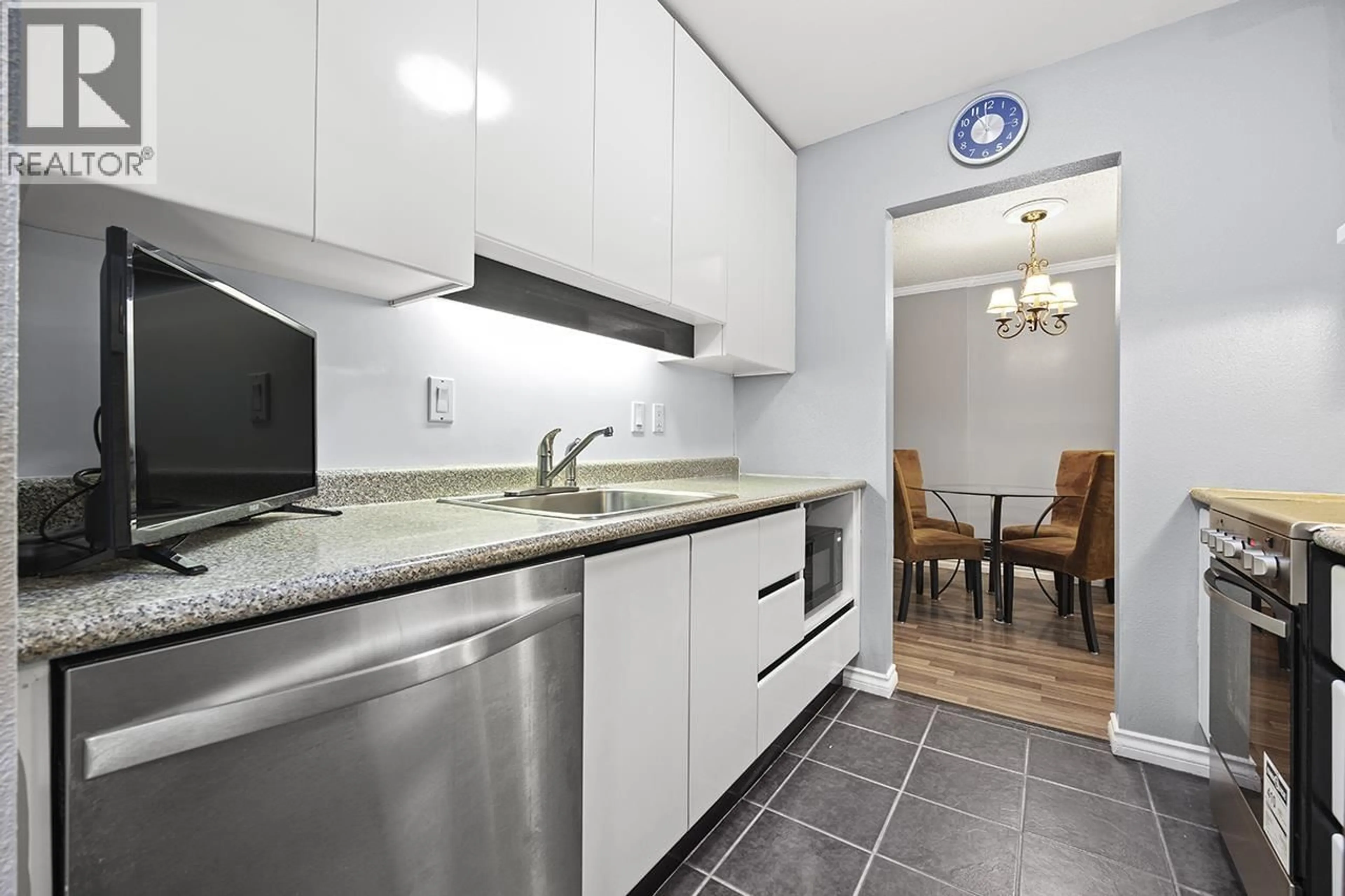 Standard kitchen, ceramic/tile floor for 118 - 8540 CITATION DRIVE, Richmond British Columbia V6Y3A3