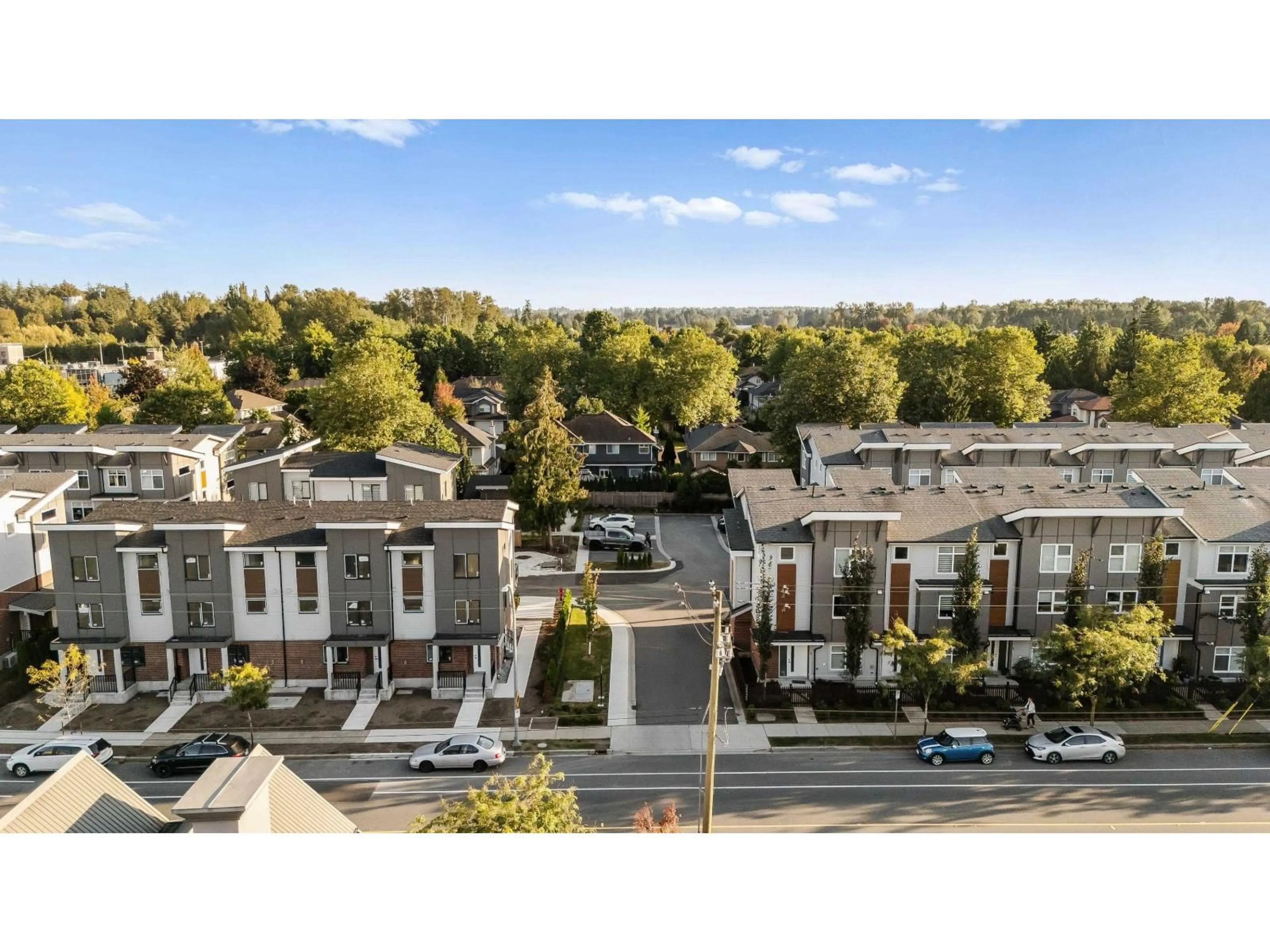 A pic from outside/outdoor area/front of a property/back of a property/a pic from drone, city buildings view from balcony for 17 - 22334 48, Langley British Columbia V3A3N5