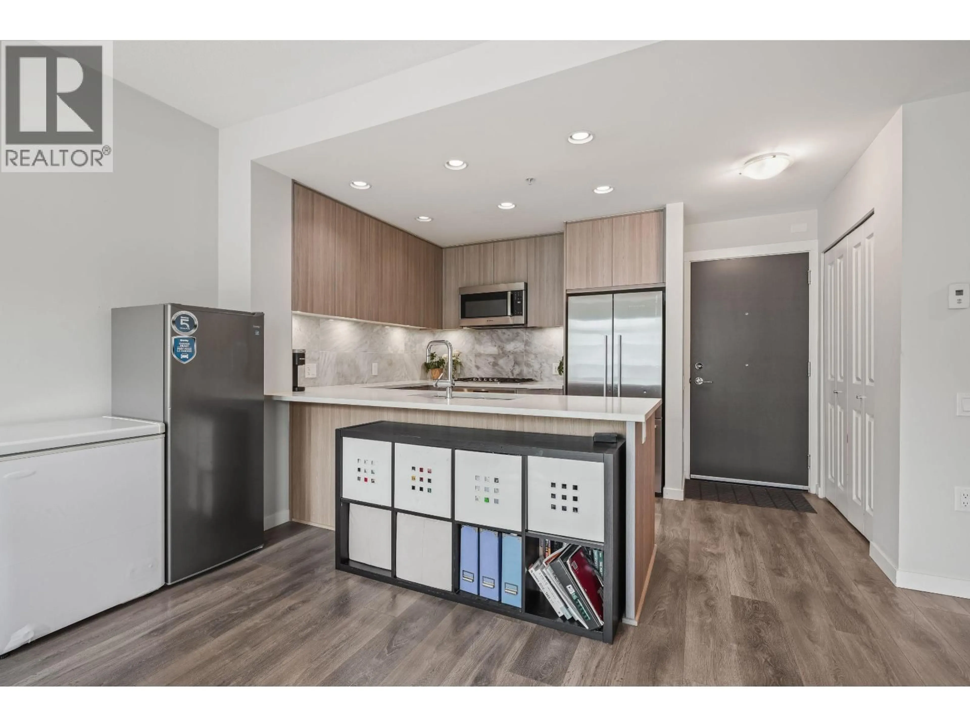 Open concept kitchen, unknown for 510 - 3289 RIVERWALK AVENUE, Vancouver British Columbia V5S0G2