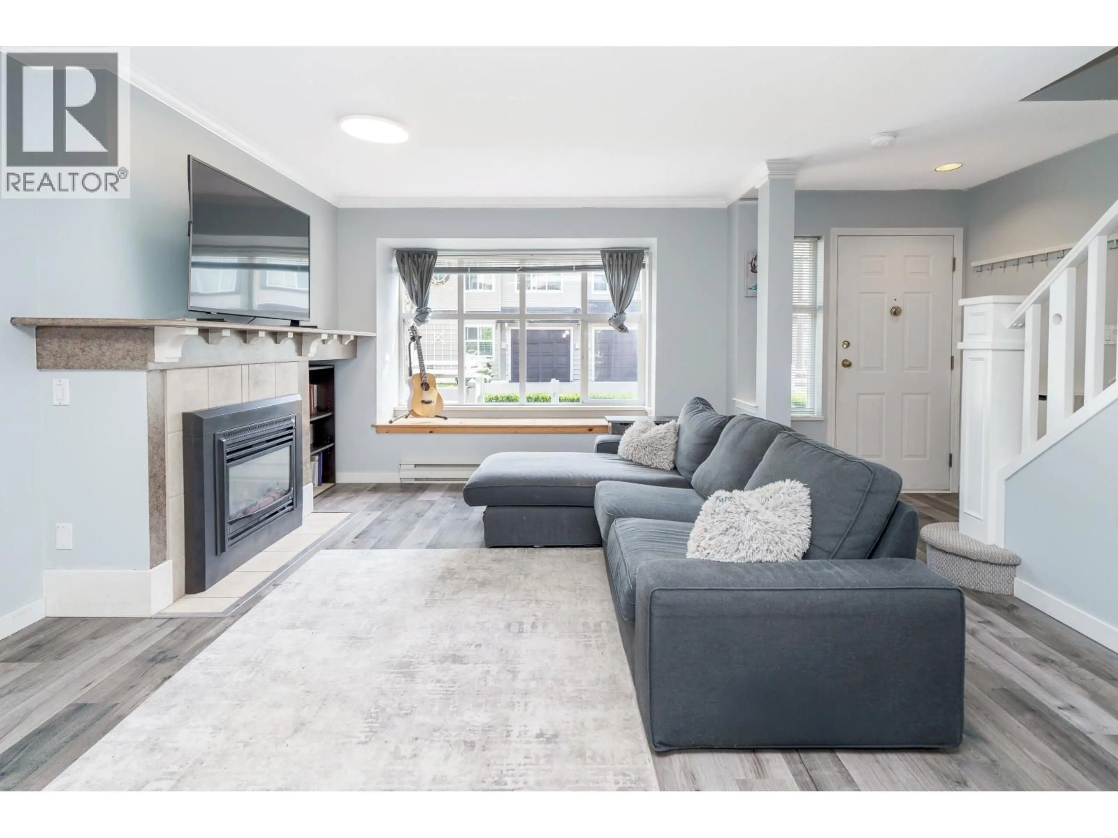 Living room with furniture, unknown for 42 - 11757 236 STREET, Maple Ridge British Columbia V4R2E4