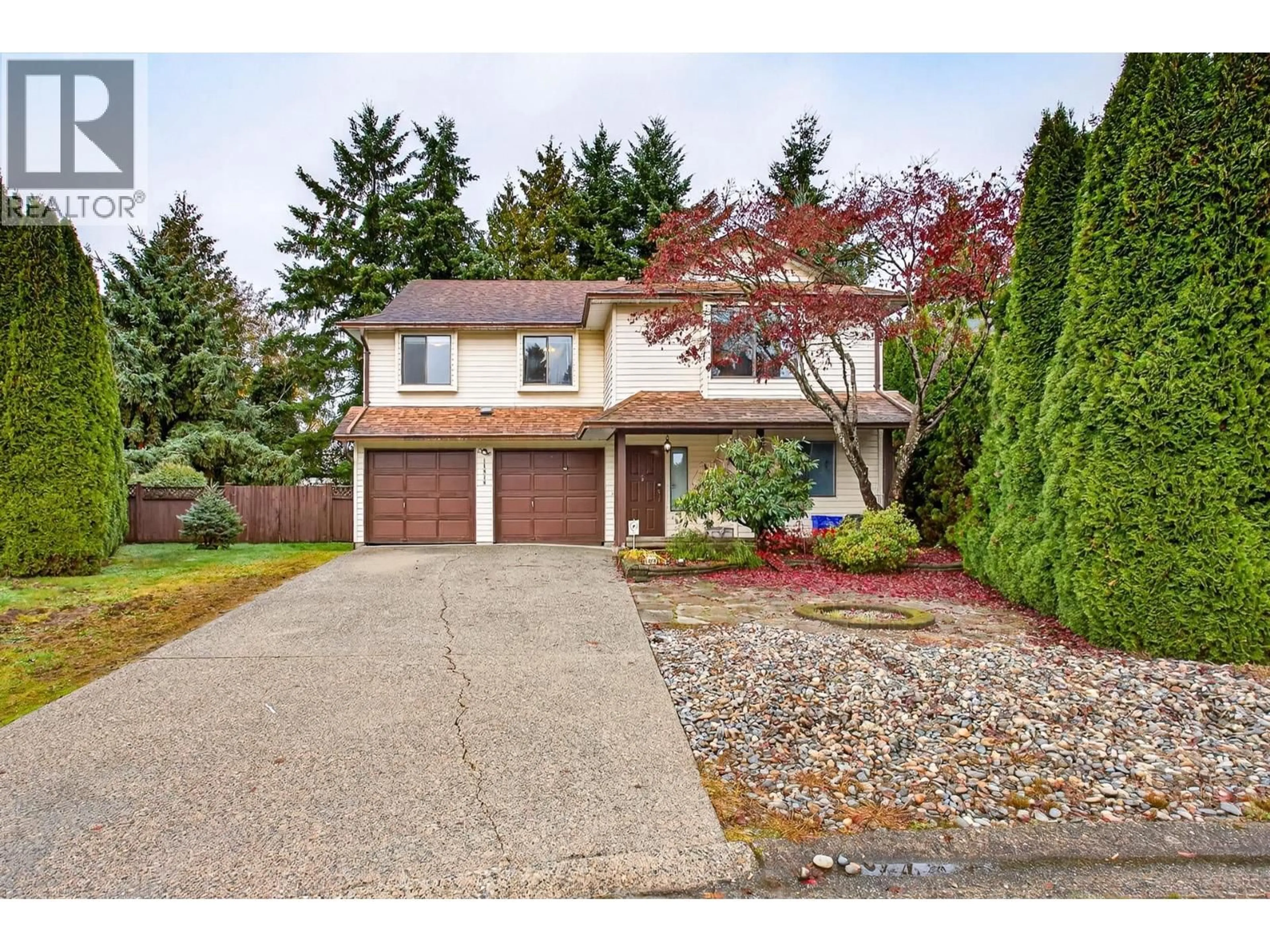 Home with vinyl exterior material, street for 11918 BRUCE PLACE, Maple Ridge British Columbia V2X9E1