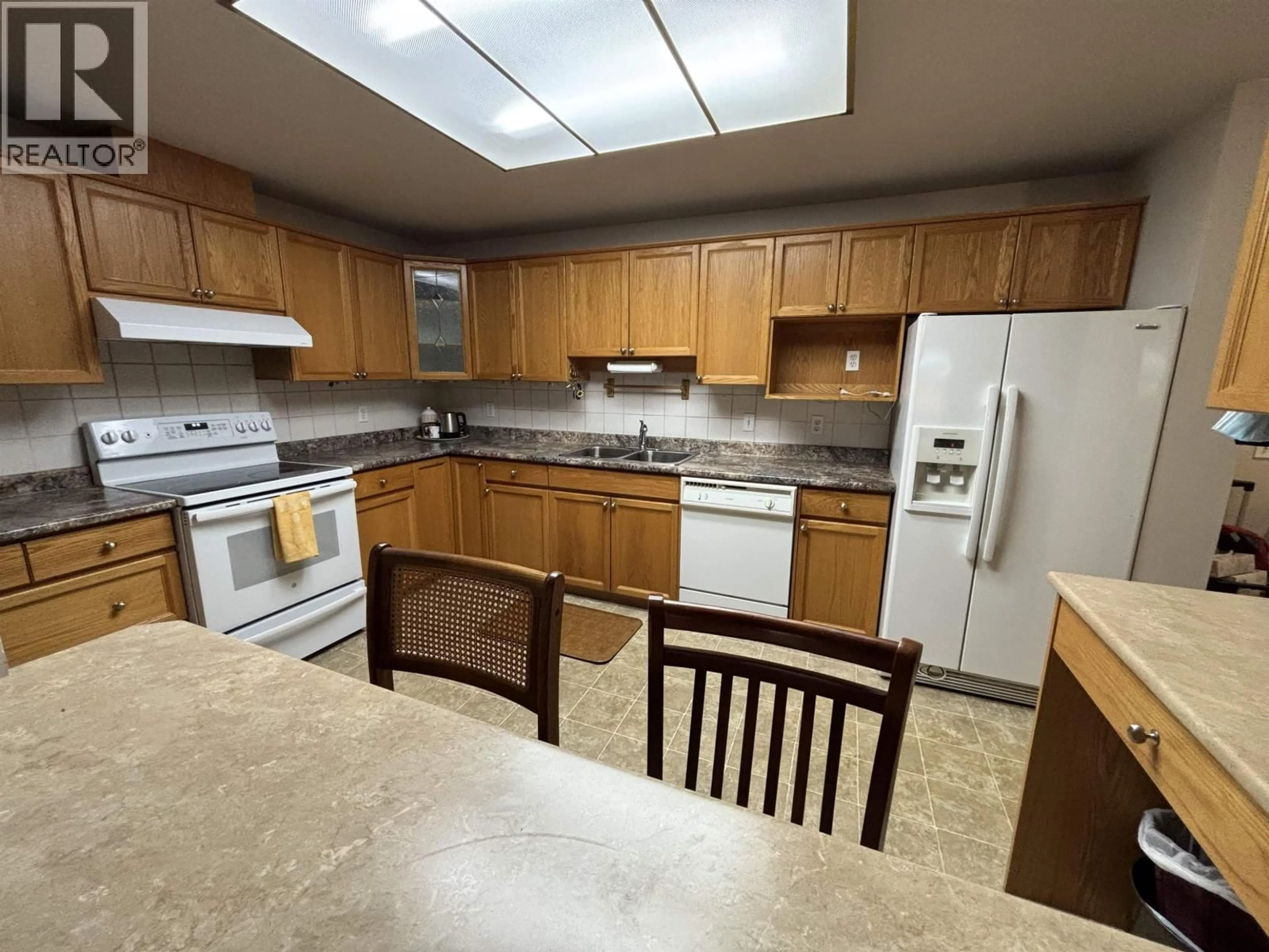Standard kitchen, unknown for 208 - 11609 227 STREET, Maple Ridge British Columbia V2X2L9