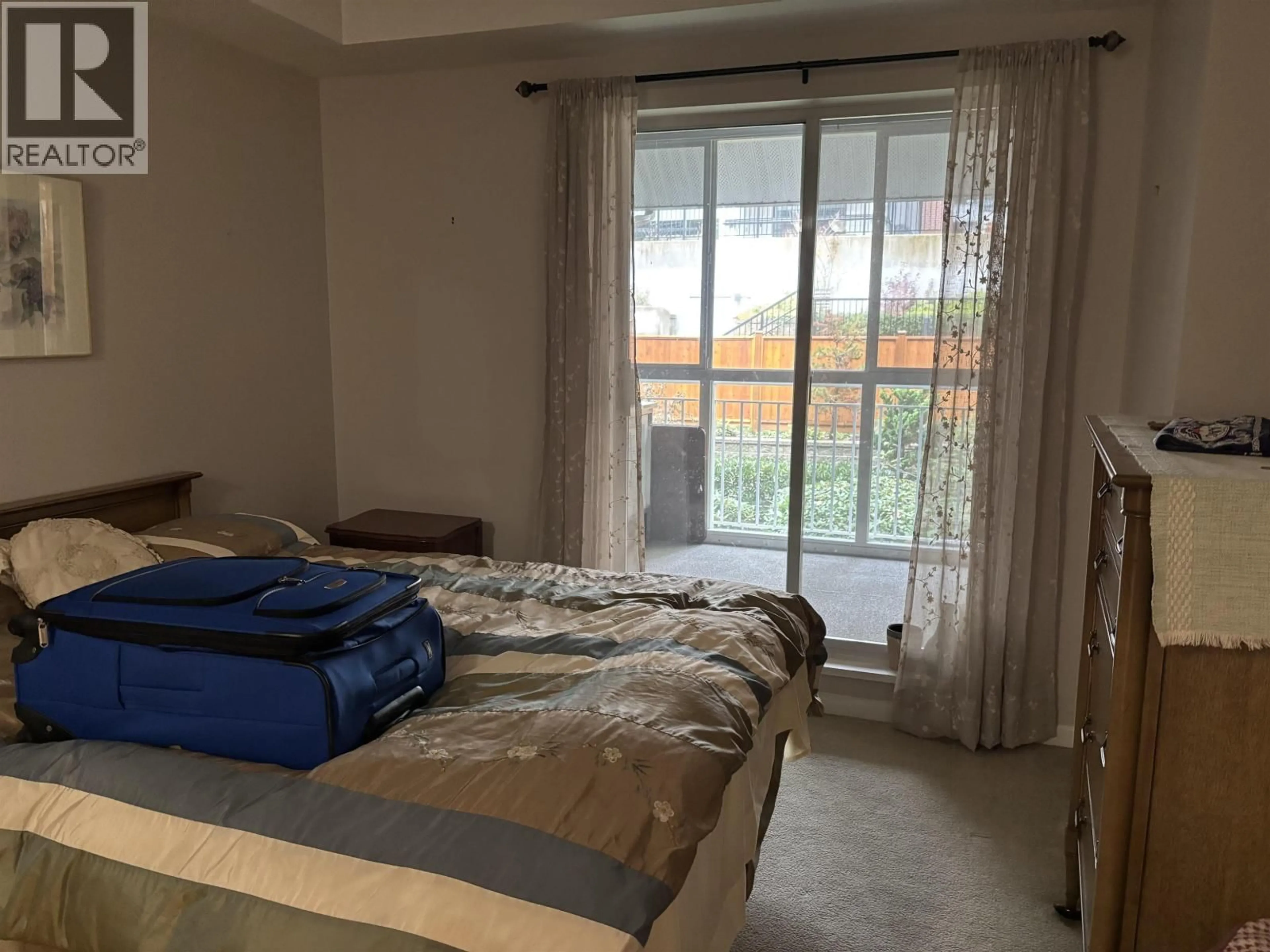 A pic of a room for 208 - 11609 227 STREET, Maple Ridge British Columbia V2X2L9