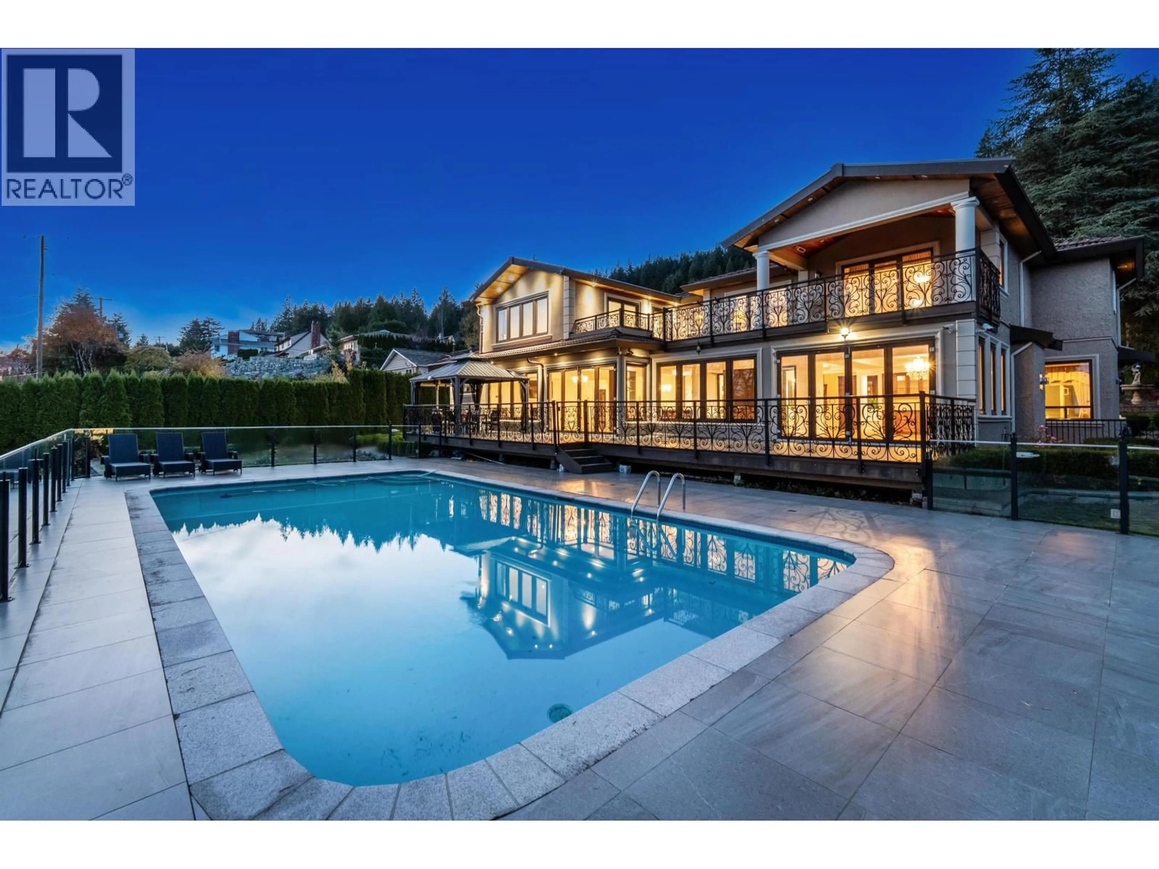 Pool for 1118 CRESTLINE ROAD, West Vancouver British Columbia V7S2E4