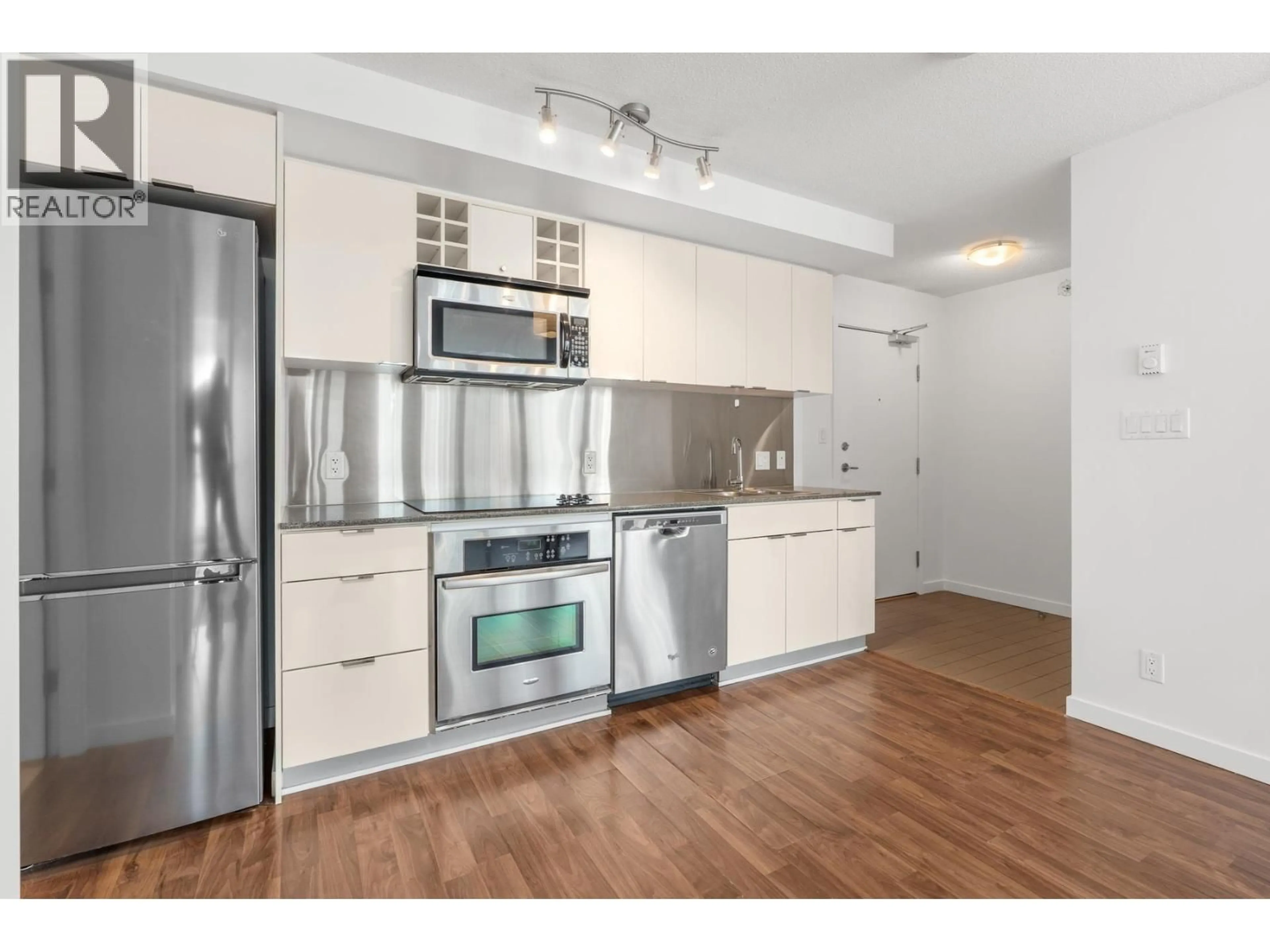 Standard kitchen, unknown for 2210 - 233 ROBSON STREET, Vancouver British Columbia V6B0E8