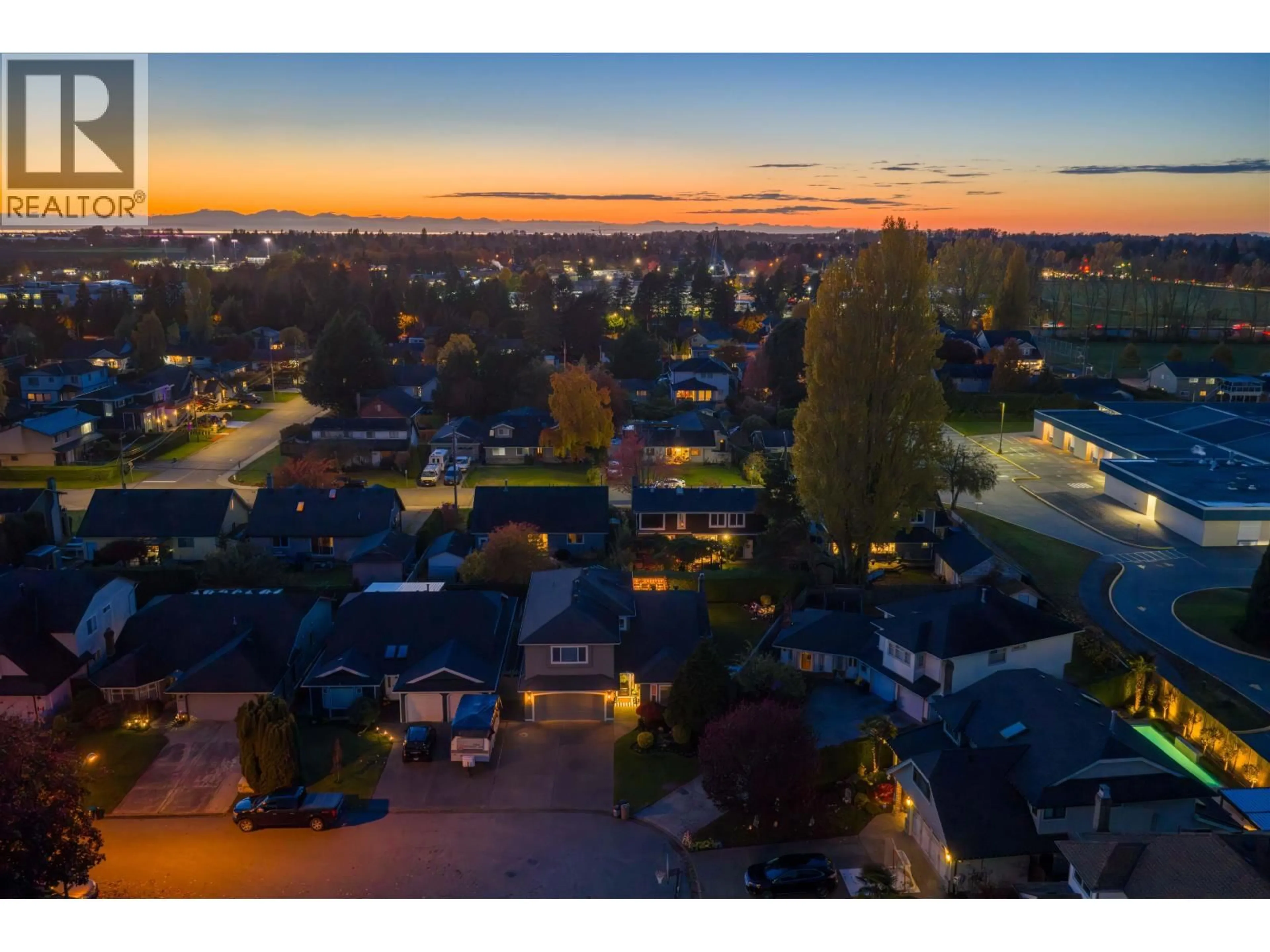A pic from outside/outdoor area/front of a property/back of a property/a pic from drone, street for 4583 AURORA COURT, Delta British Columbia V4K4P5