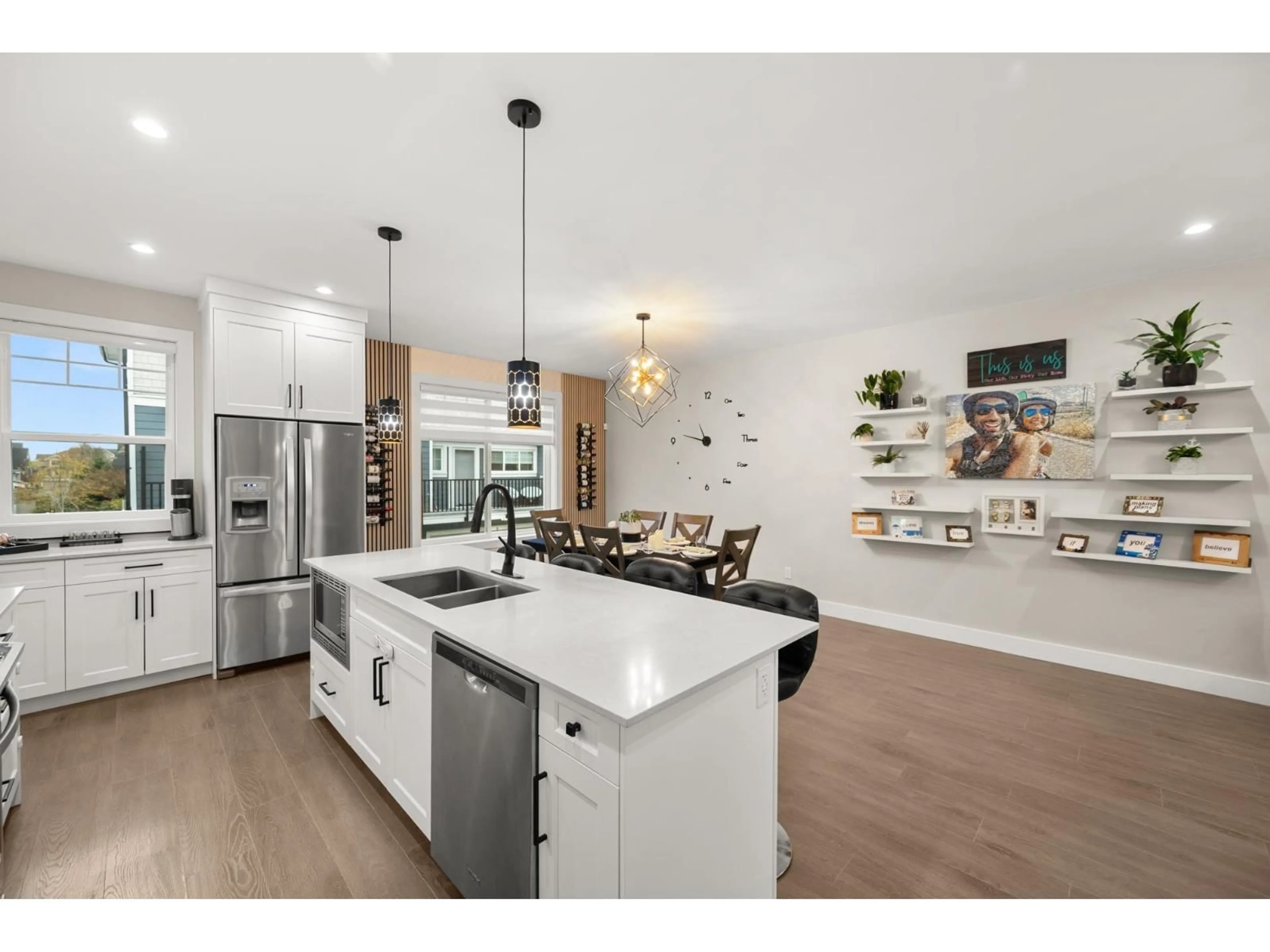 Open concept kitchen, unknown for 11 - 19501 74 AVENUE, Surrey British Columbia V4N6V7
