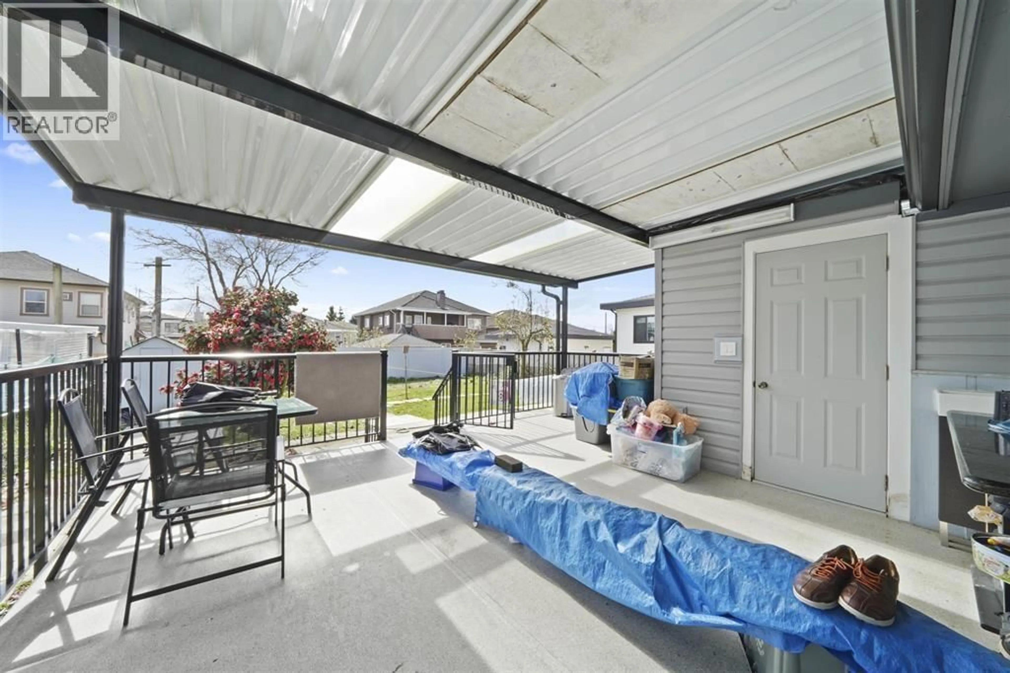 Patio, street for 7768 18TH AVENUE, Burnaby British Columbia V3N1J2