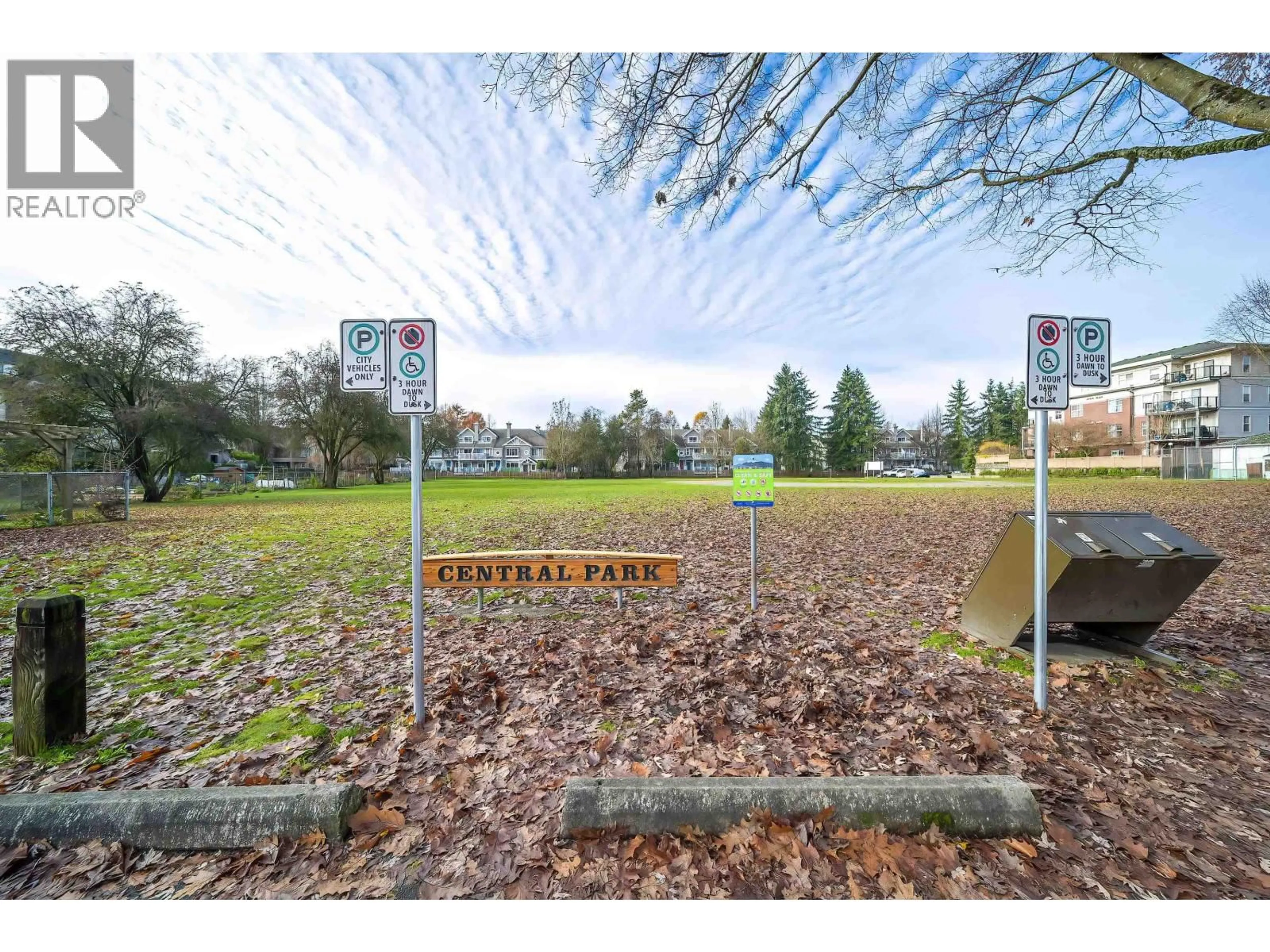 A pic from outside/outdoor area/front of a property/back of a property/a pic from drone, unknown for 201 - 2345 CENTRAL AVENUE, Port Coquitlam British Columbia V3C1V9